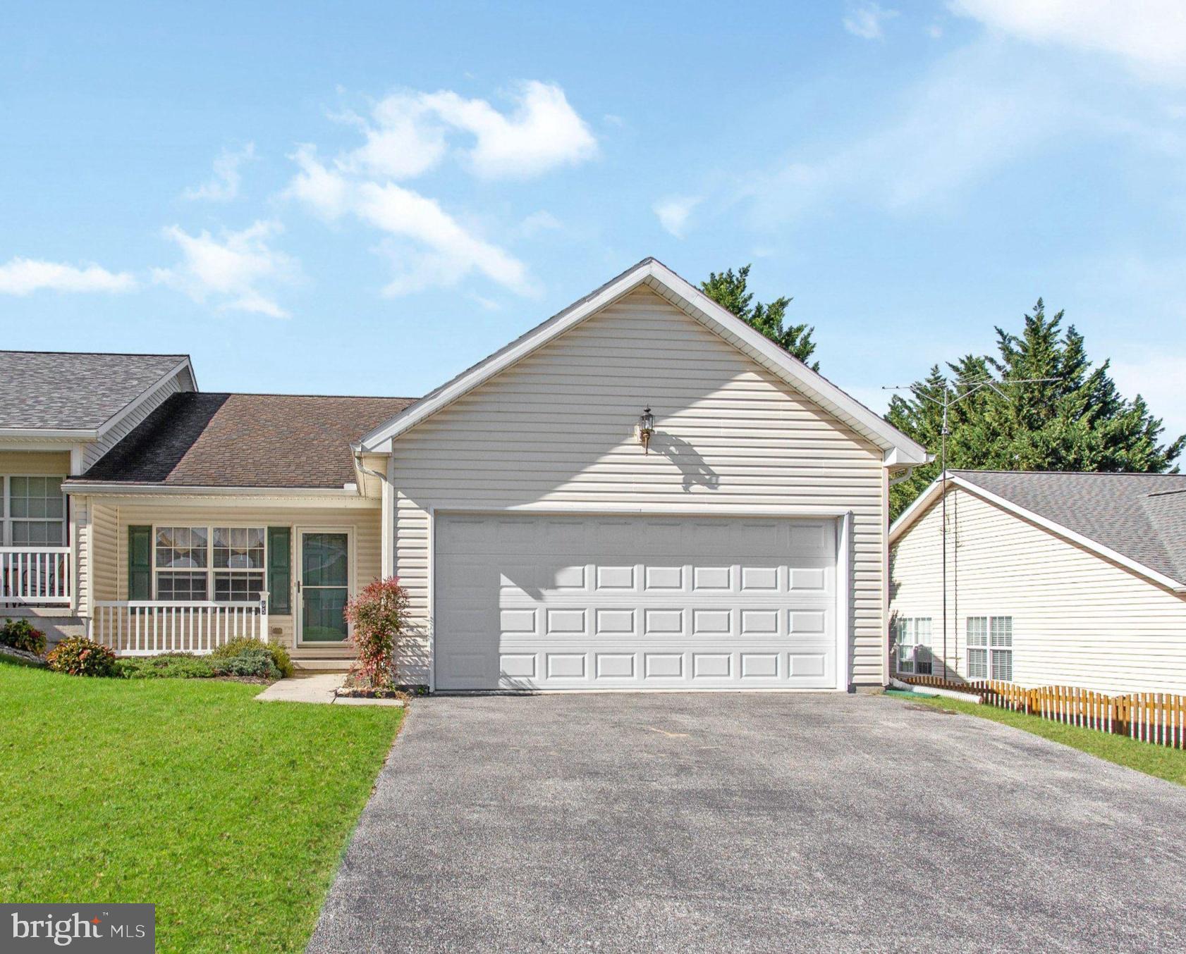 65 LEXINGTON DRIVE