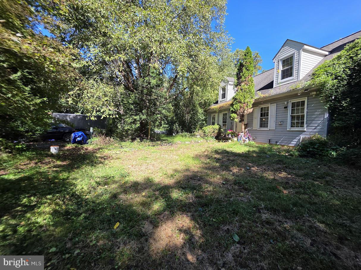 907 SPRINGWOOD DRIVE