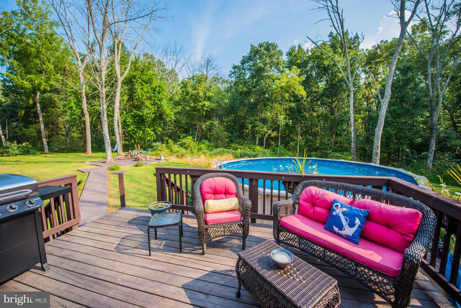 WALTON WOODS - Residential