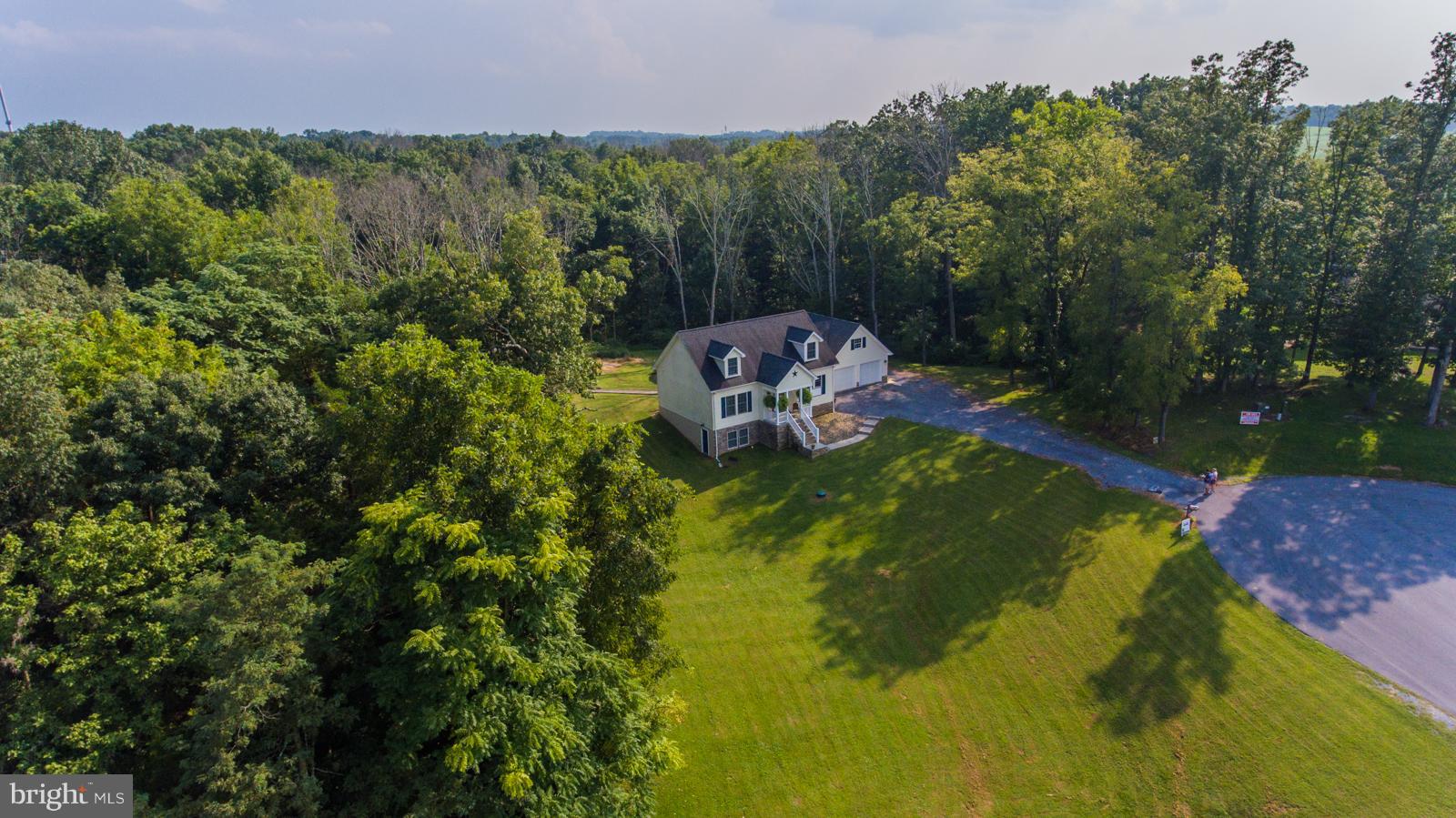 WALTON WOODS - Residential