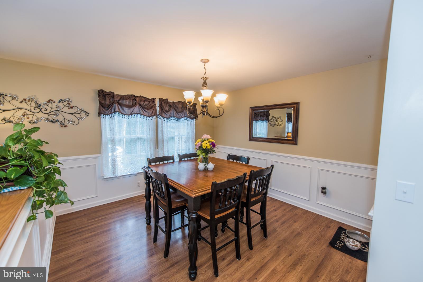 WALTON WOODS - Residential