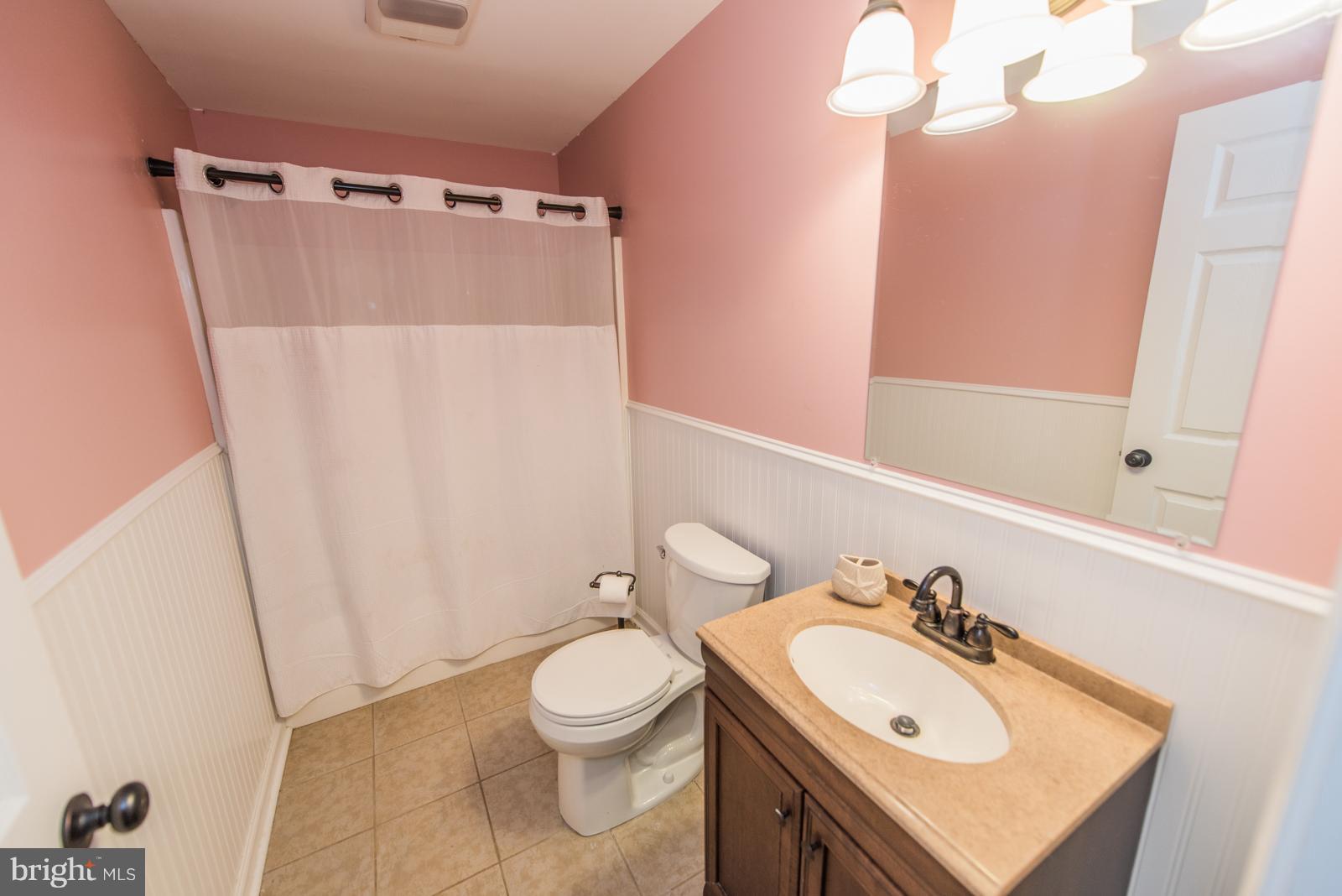 WALTON WOODS - Residential