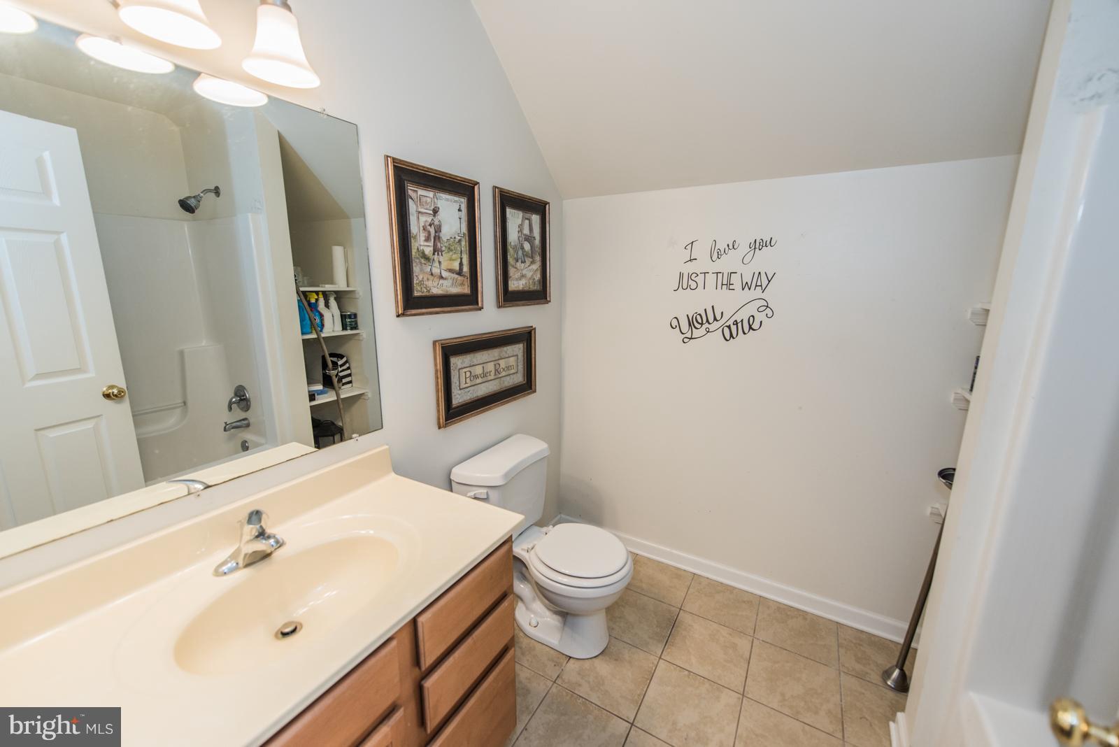 WALTON WOODS - Residential