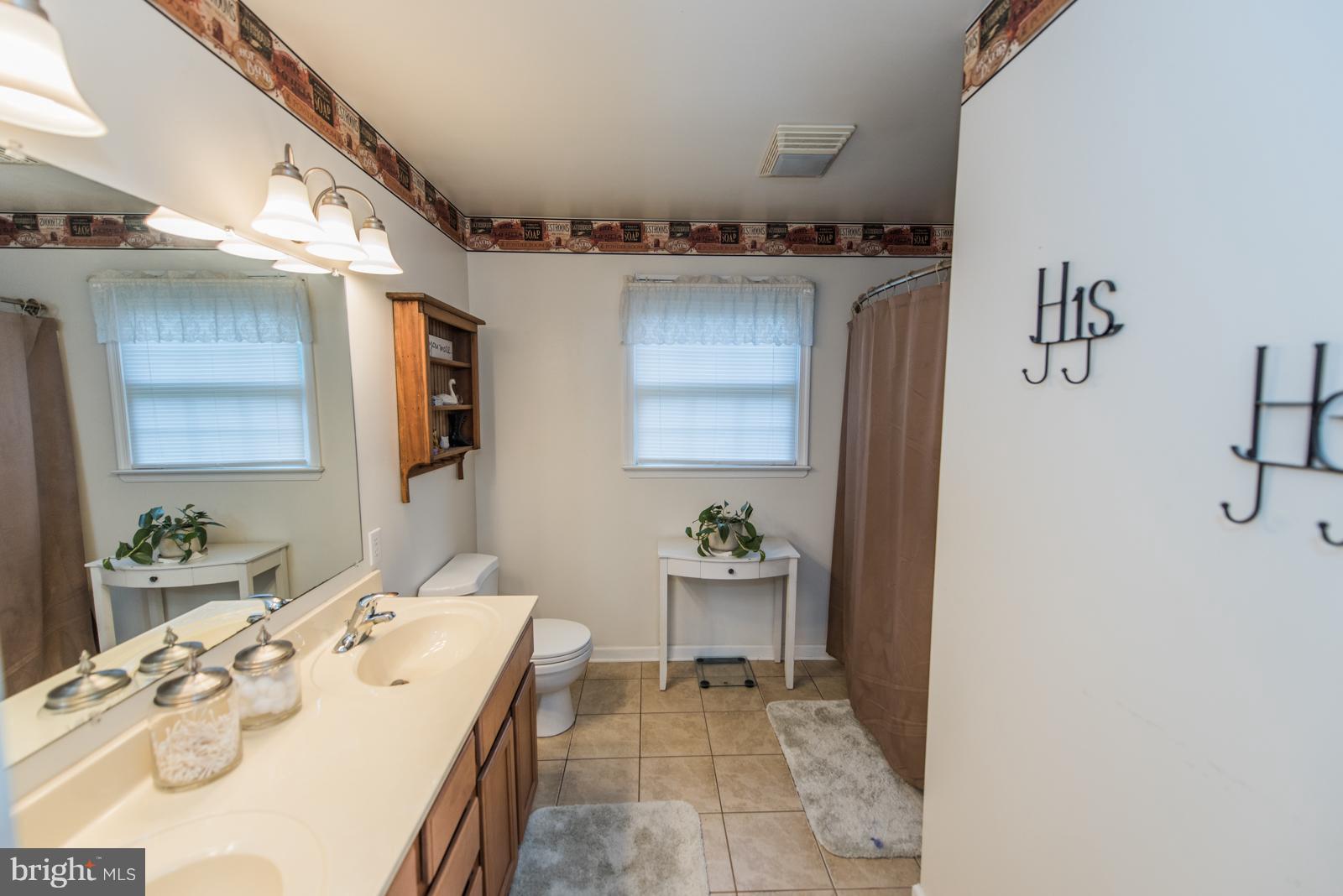 WALTON WOODS - Residential