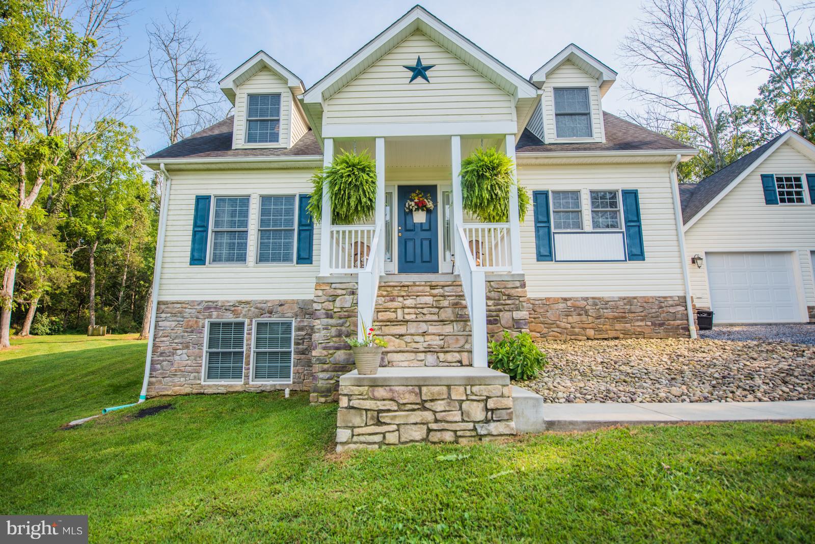 WALTON WOODS - Residential