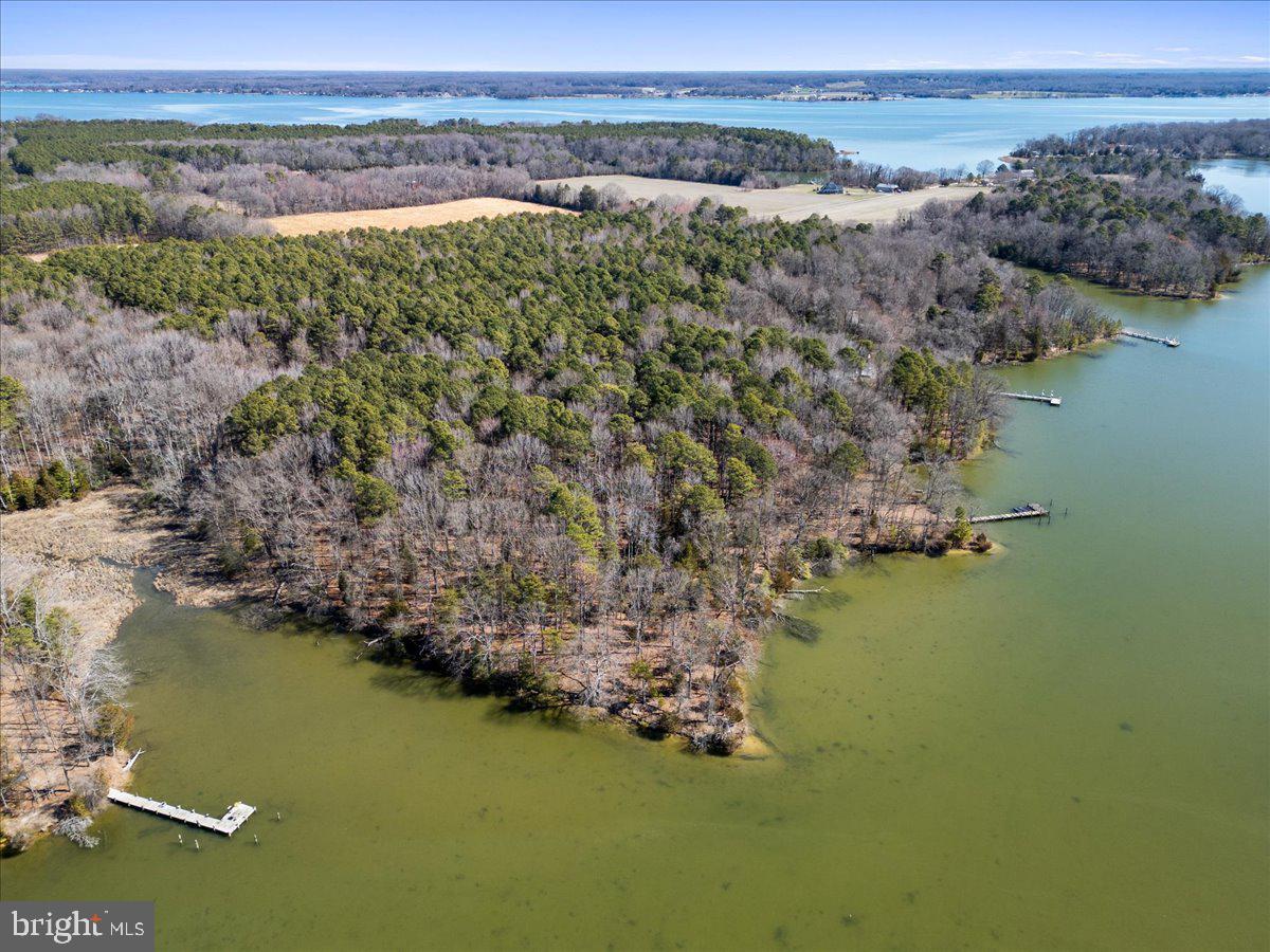 CHARLESTON ESTATES - Land