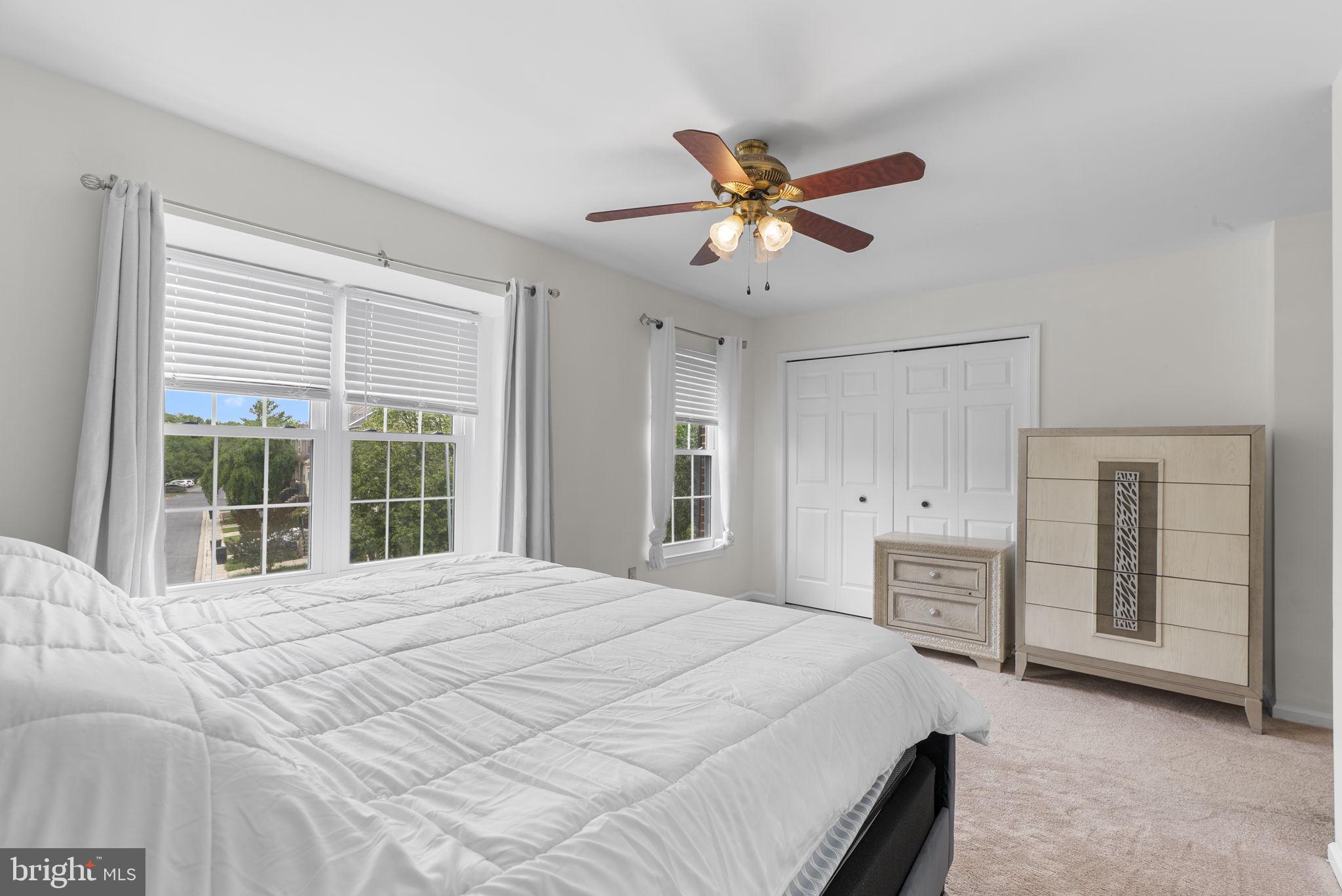 SOCIETY CIRCLE - Residential