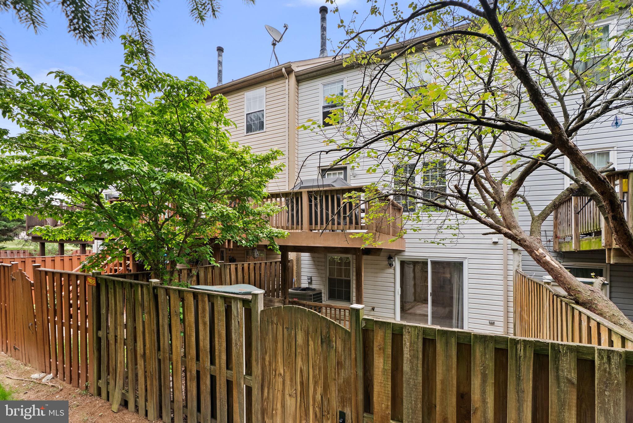 SOCIETY CIRCLE - Residential