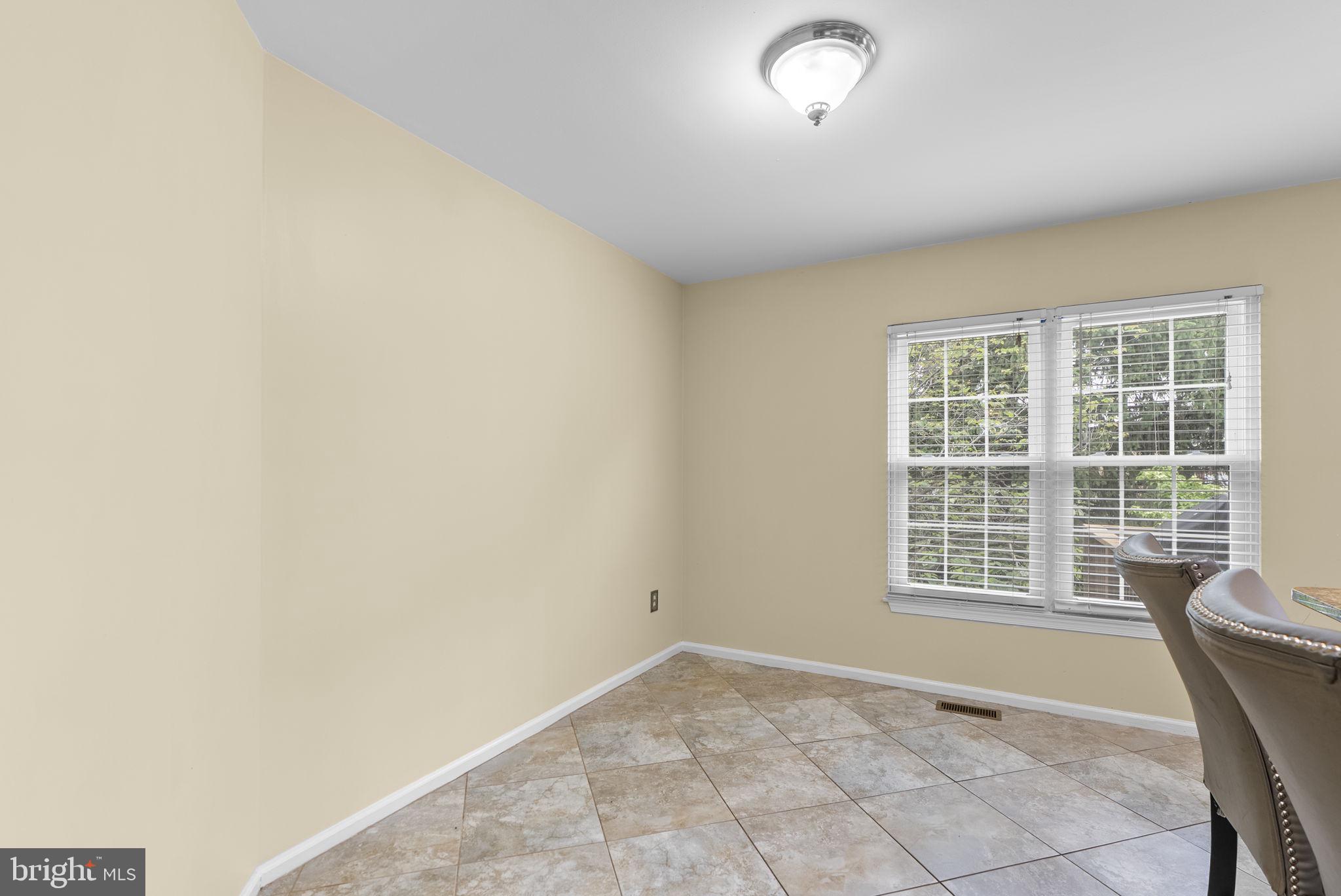SOCIETY CIRCLE - Residential