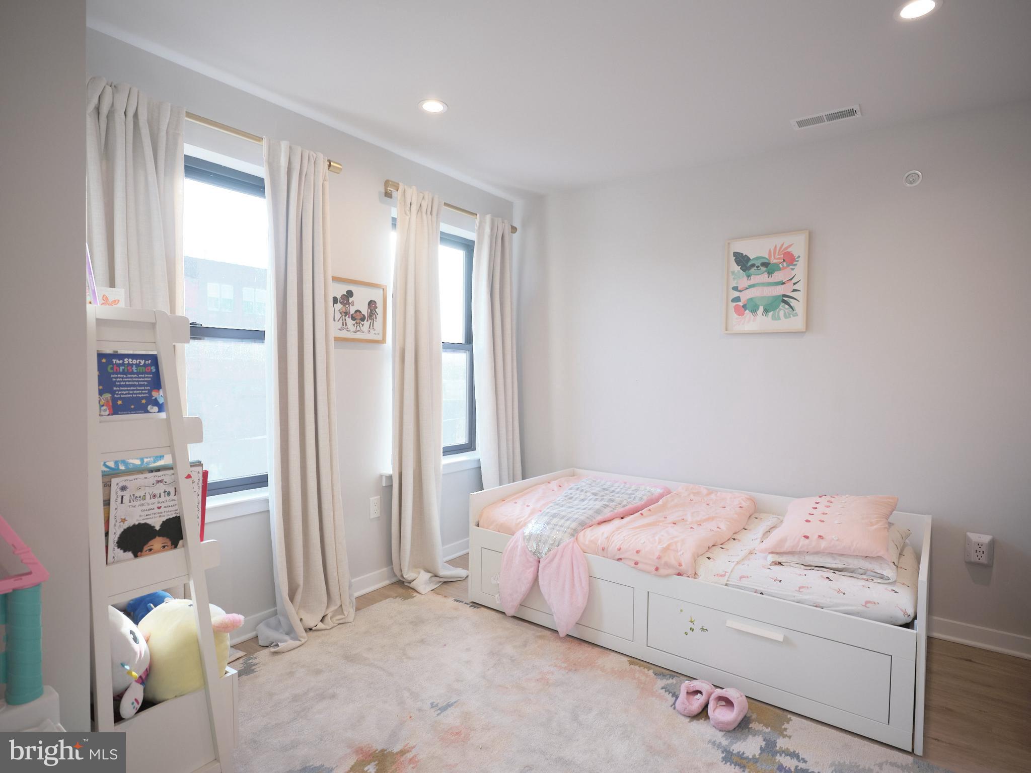 PHILADELPHIA - Residential Lease