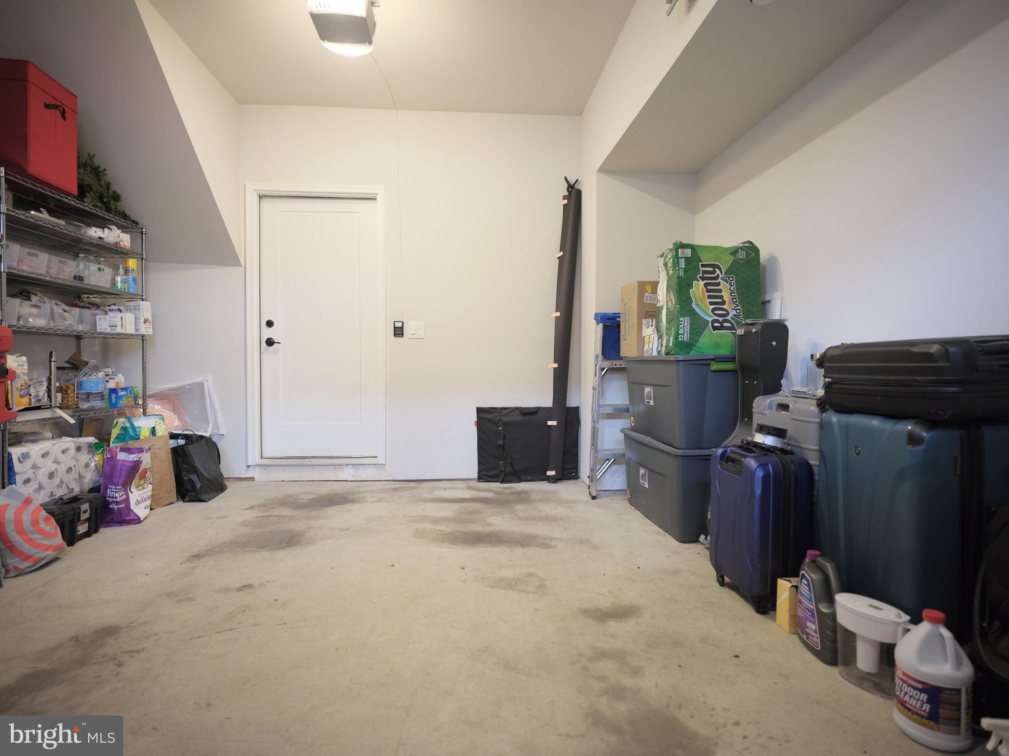 PHILADELPHIA - Residential Lease