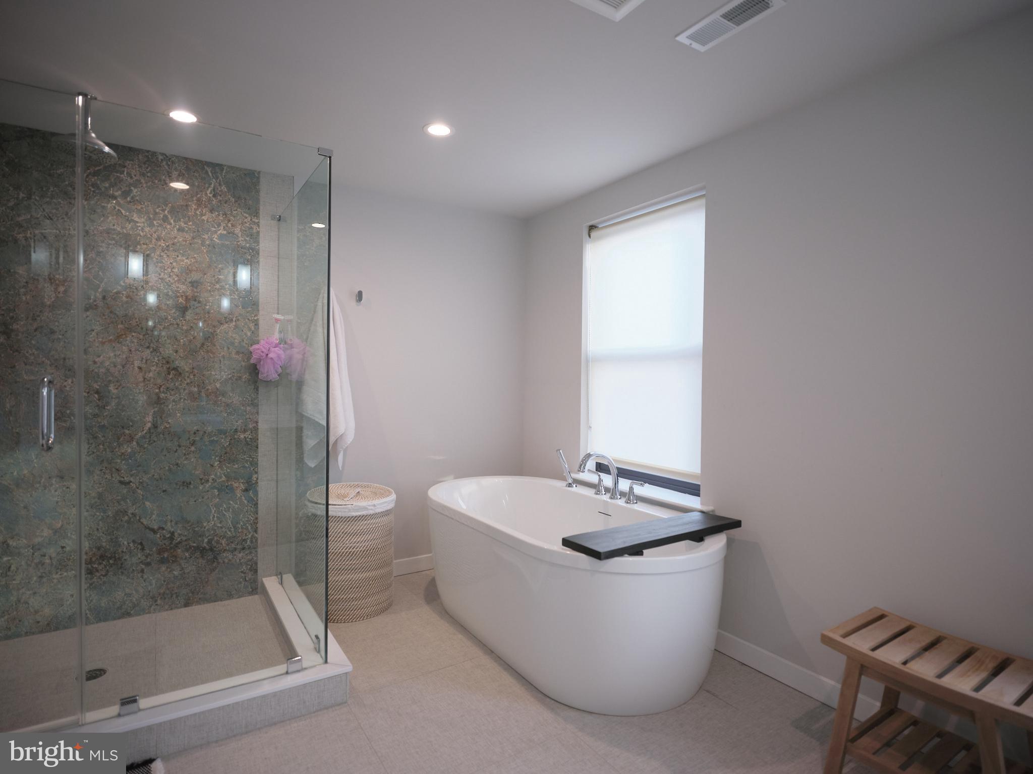 PHILADELPHIA - Residential Lease