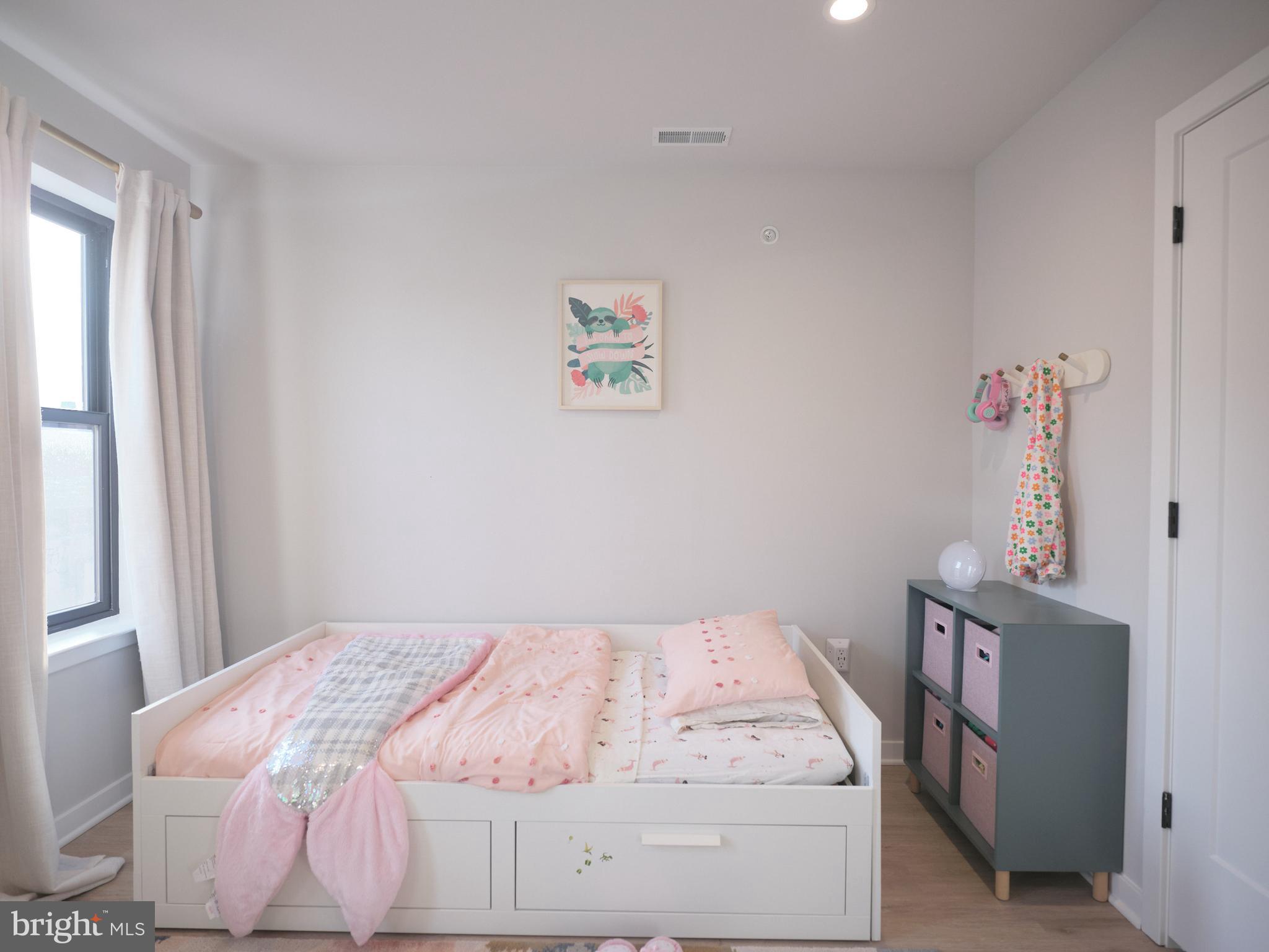 PHILADELPHIA - Residential Lease