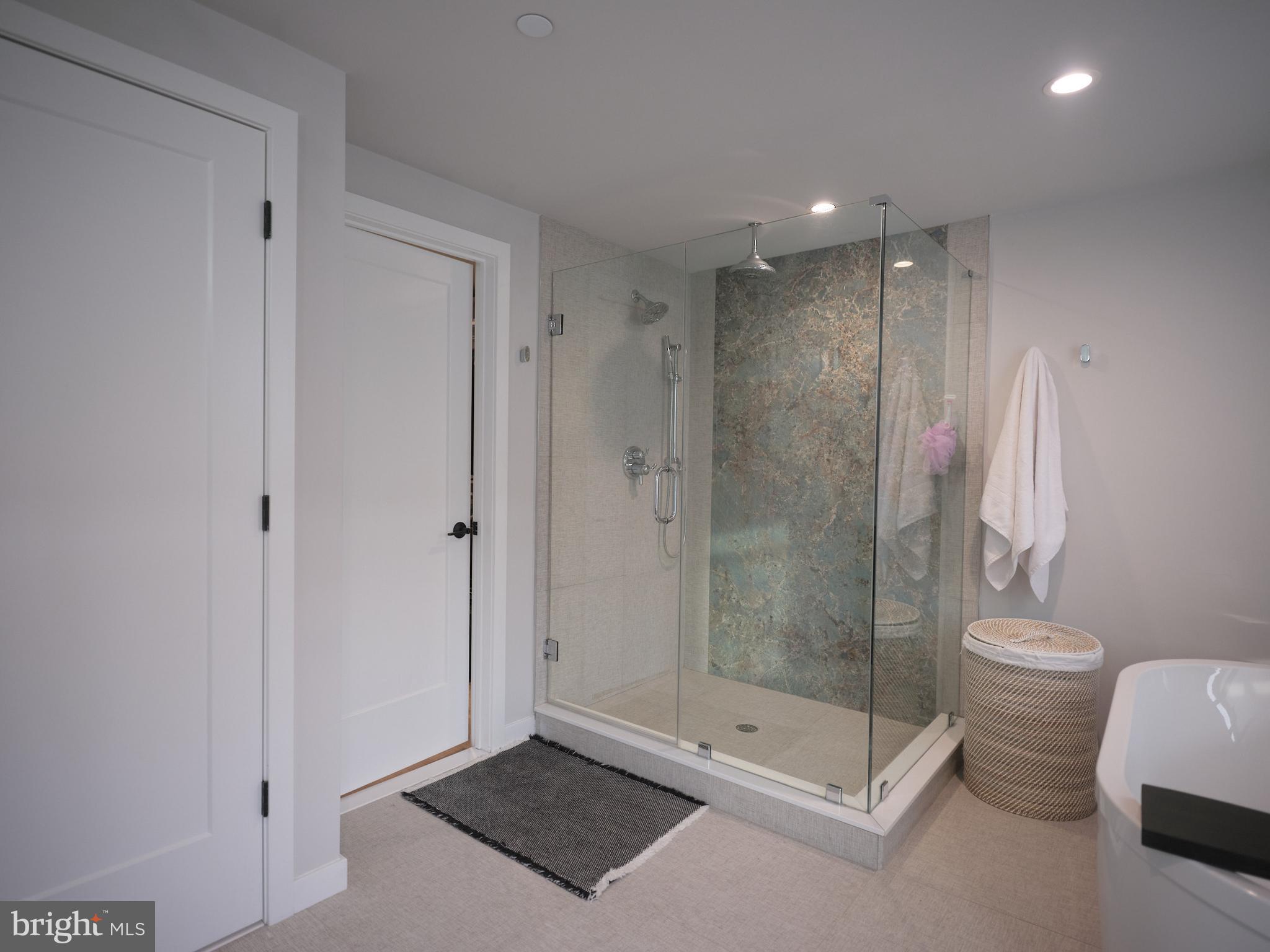 PHILADELPHIA - Residential Lease