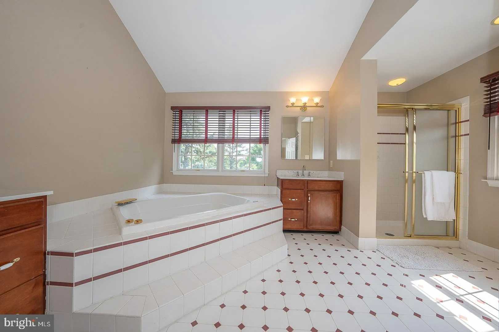 Berwyn, Pennsylvania 19312, United States, 5 Bedrooms Bedrooms, ,5 BathroomsBathrooms,Residential,Active,144878