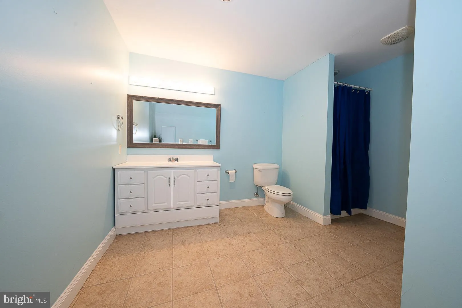 Berwyn, Pennsylvania 19312, United States, 5 Bedrooms Bedrooms, ,5 BathroomsBathrooms,Residential,Active,144878