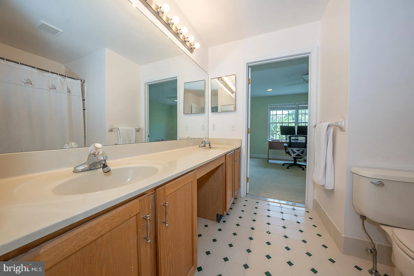 Berwyn, Pennsylvania 19312, United States, 5 Bedrooms Bedrooms, ,5 BathroomsBathrooms,Residential,Active,144878