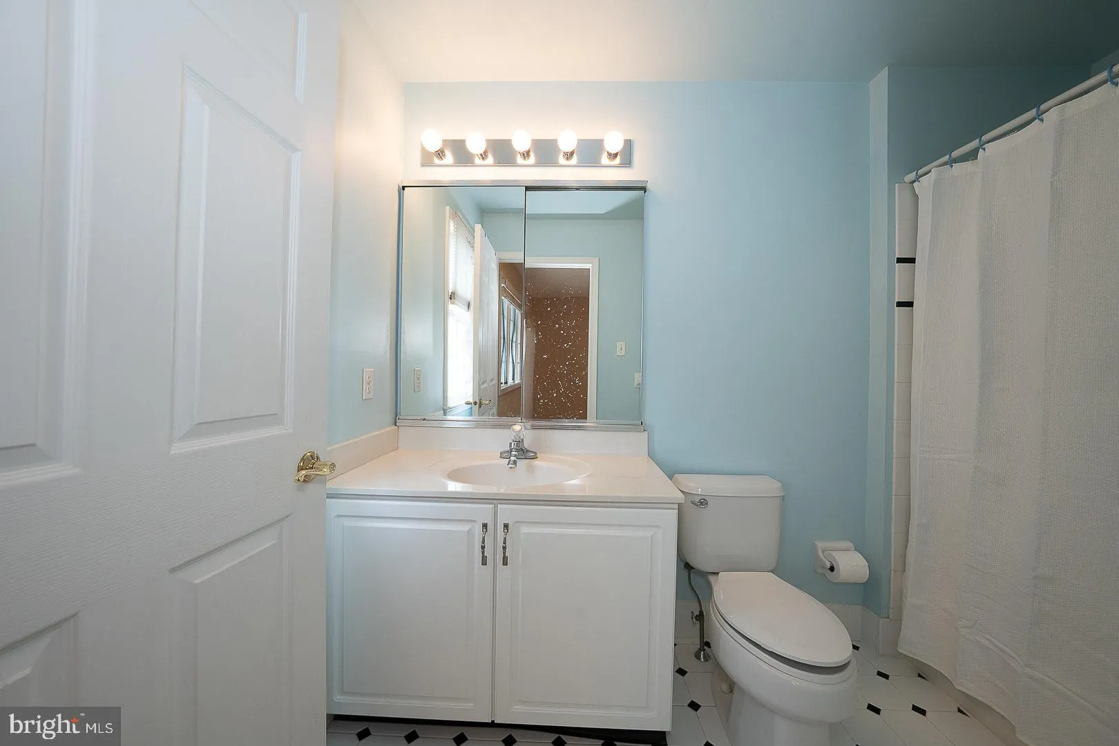 Berwyn, Pennsylvania 19312, United States, 5 Bedrooms Bedrooms, ,5 BathroomsBathrooms,Residential,Active,144878