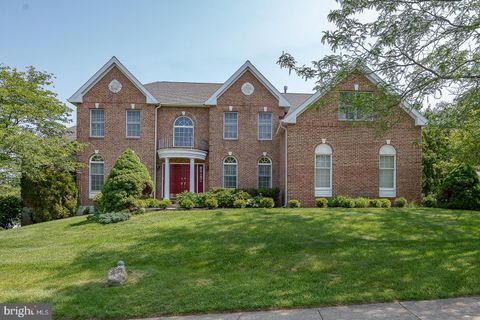 627 OLYMPIA HILLS CIRCLE BERWYN PA 19312