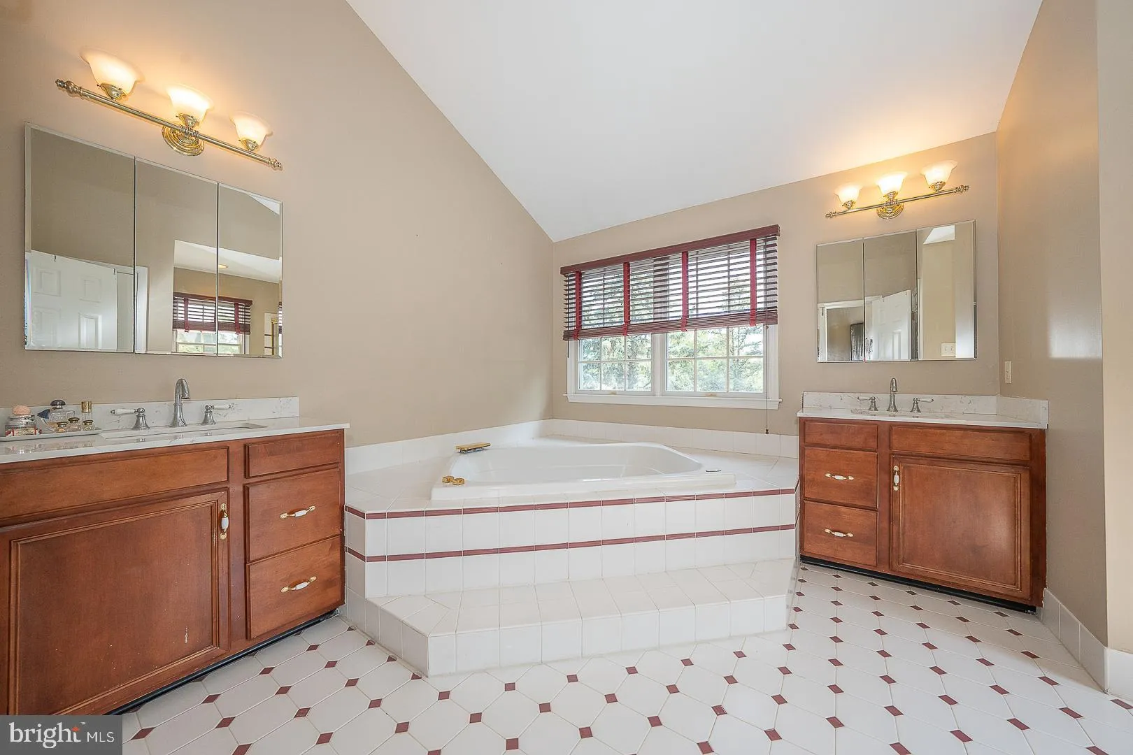 Berwyn, Pennsylvania 19312, United States, 5 Bedrooms Bedrooms, ,5 BathroomsBathrooms,Residential,Active,144878