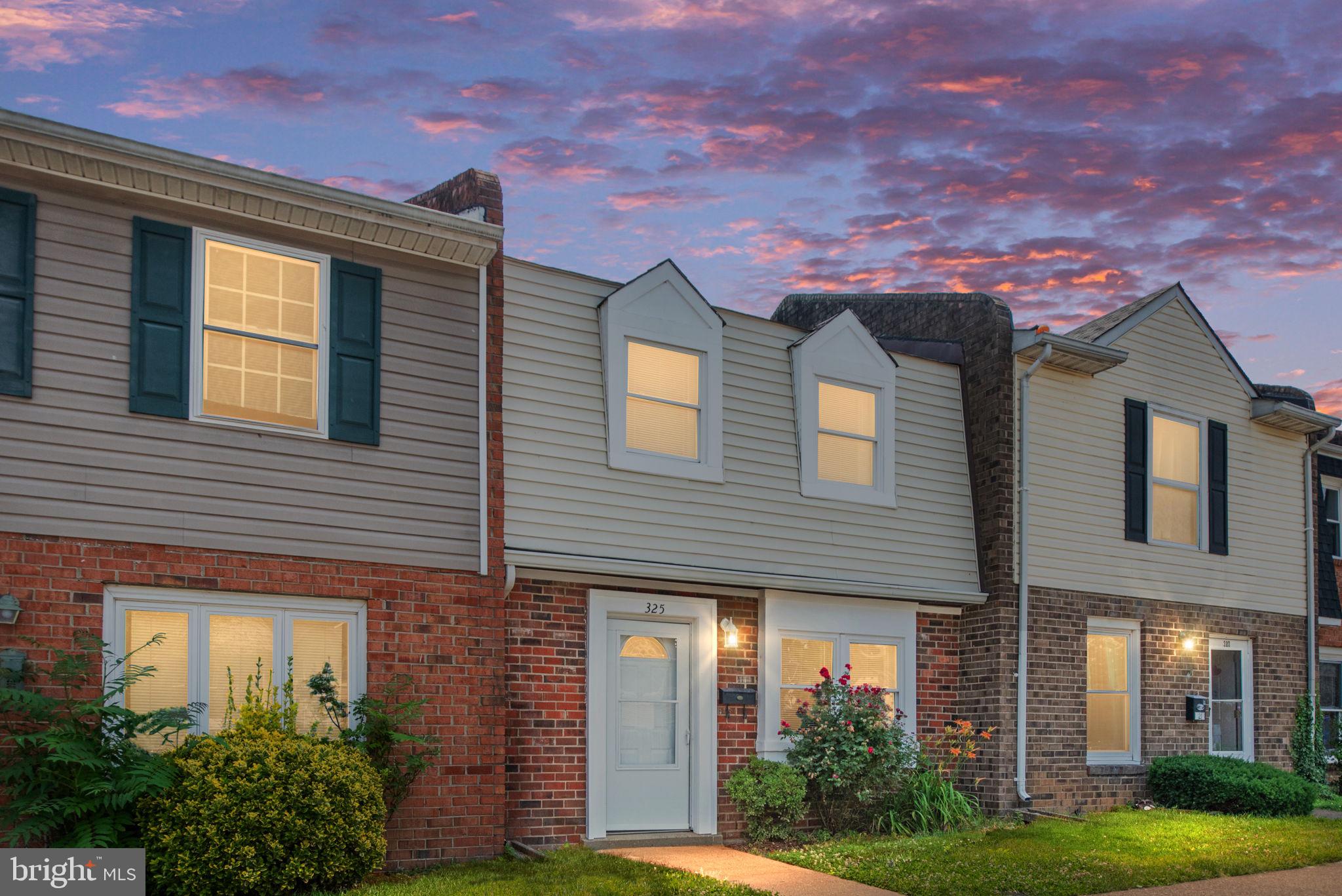 CENTRAL PARK TOWNHOMES - Residential