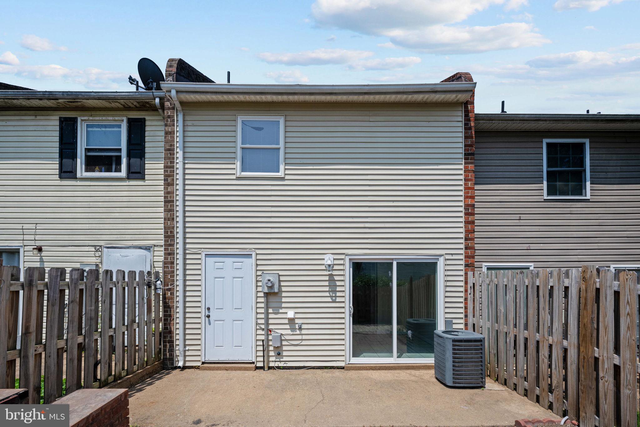 CENTRAL PARK TOWNHOMES - Residential