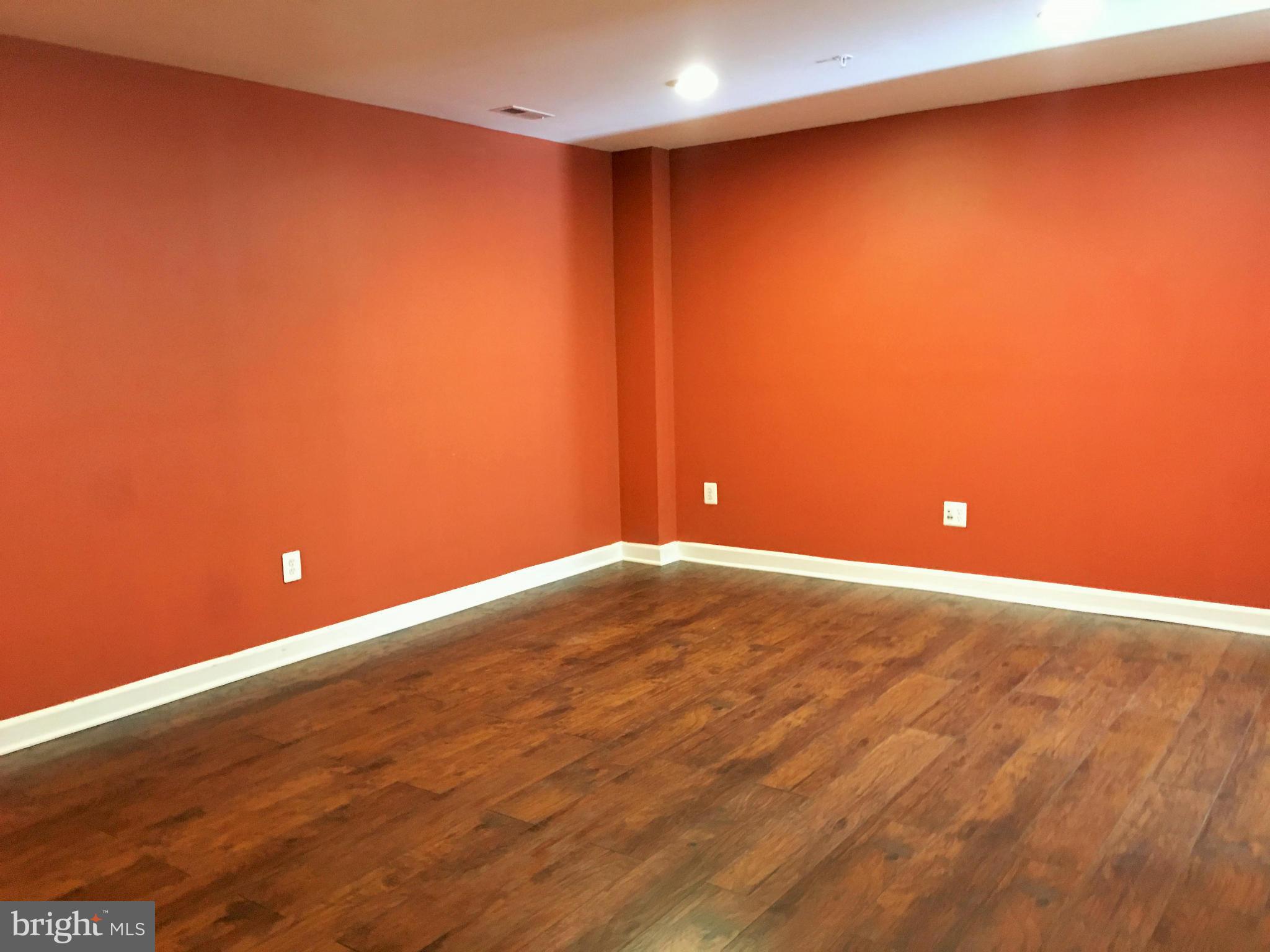 VILLAGES OF URBANA - Residential Lease