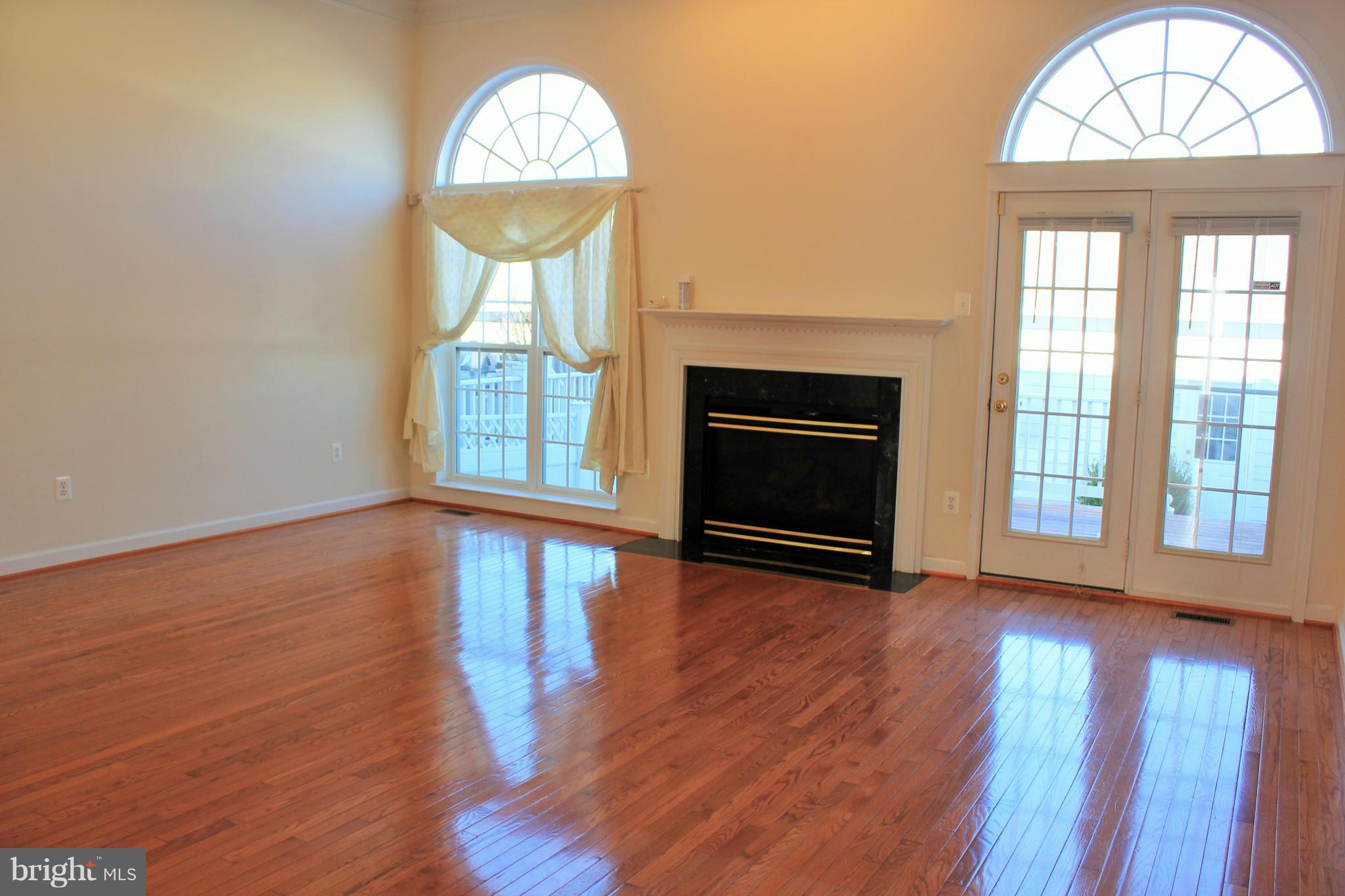 VILLAGES OF URBANA - Residential Lease