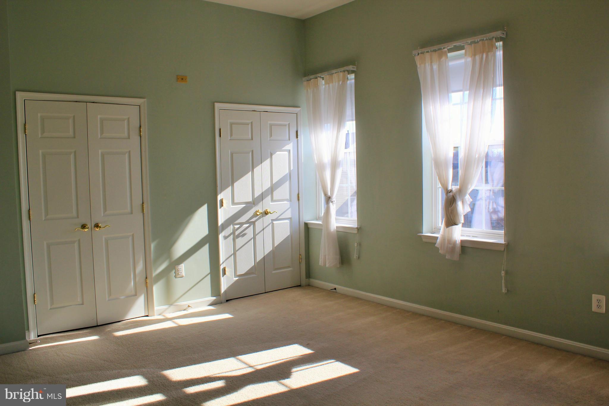 VILLAGES OF URBANA - Residential Lease