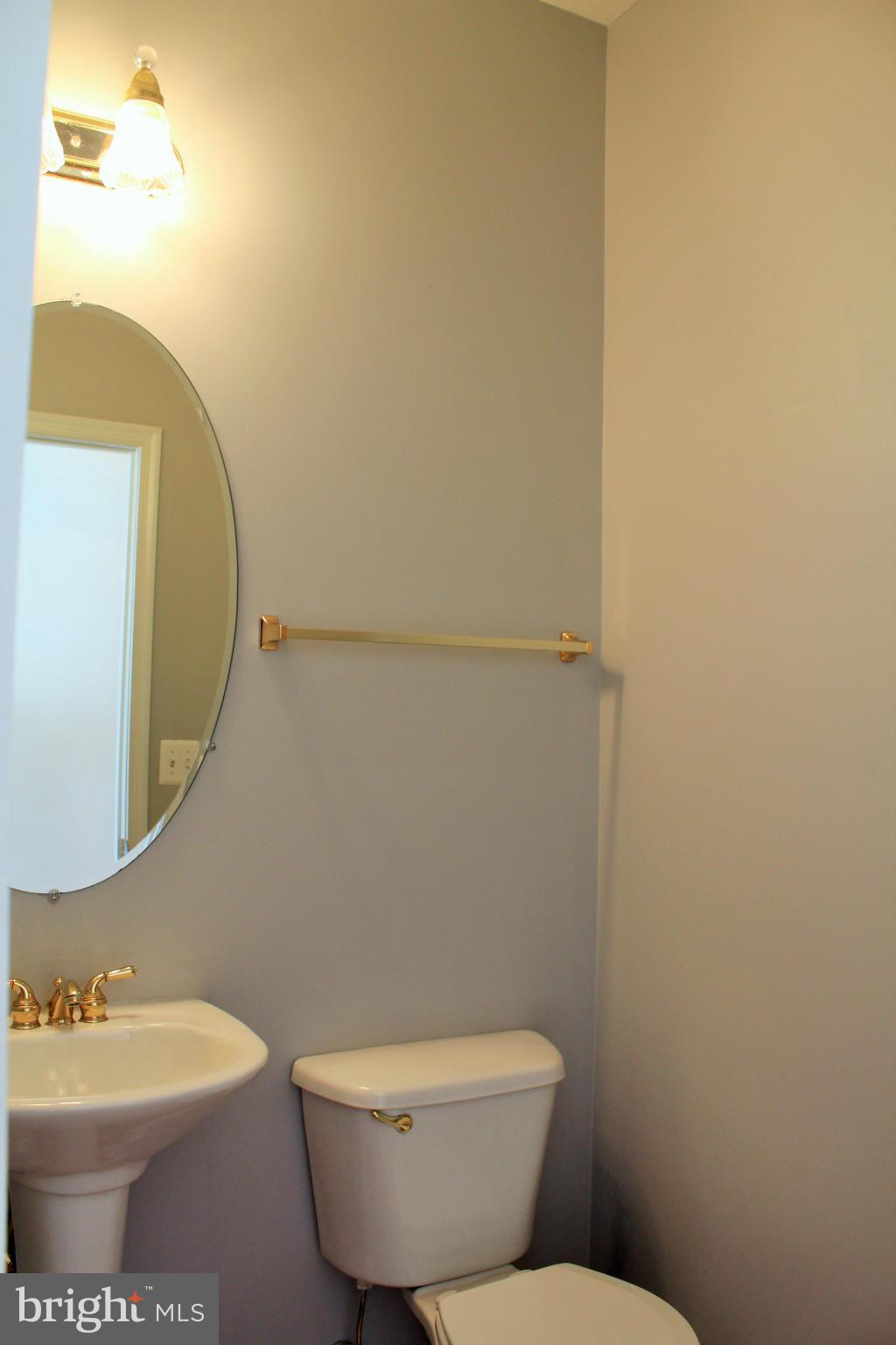 VILLAGES OF URBANA - Residential Lease