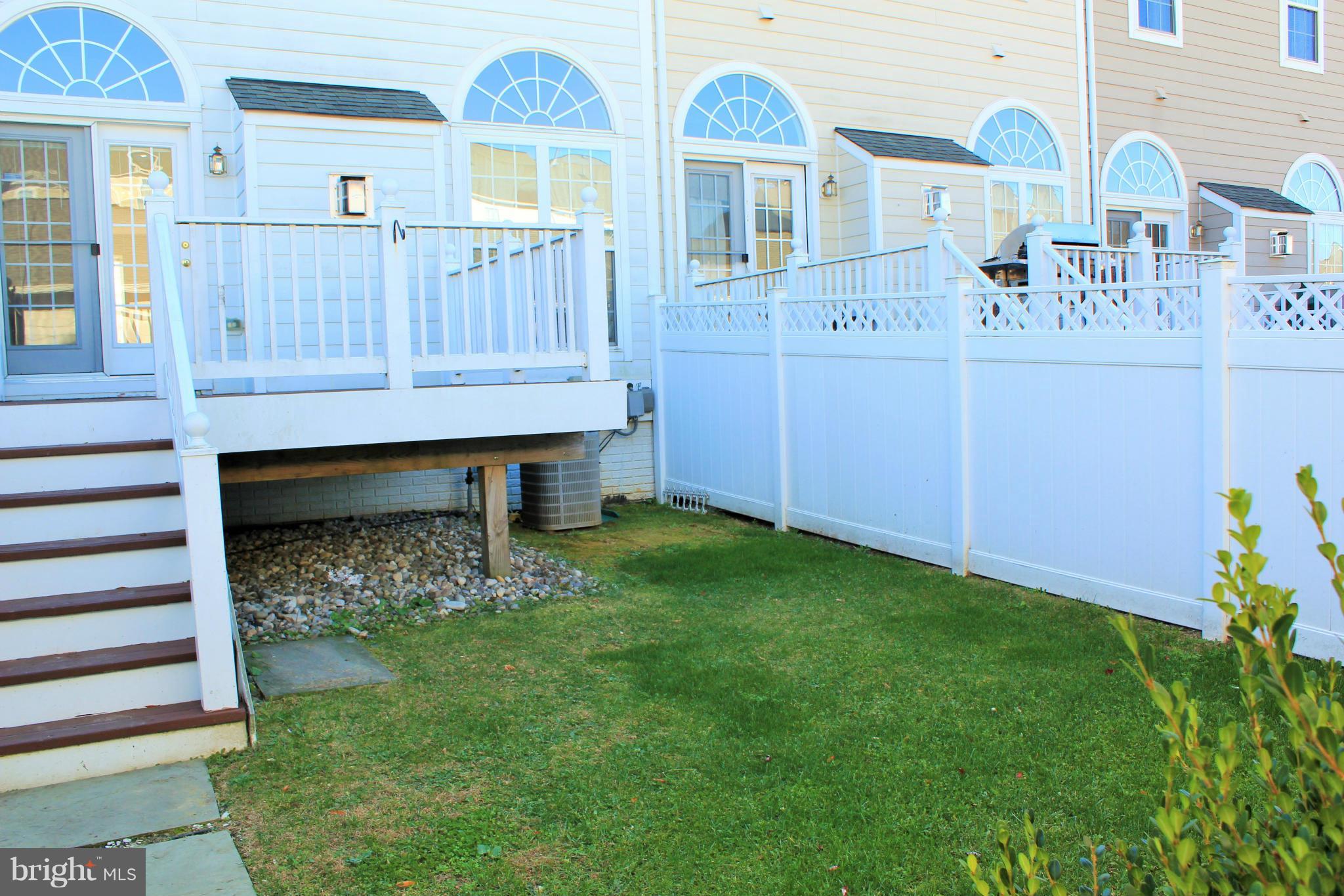 VILLAGES OF URBANA - Residential Lease