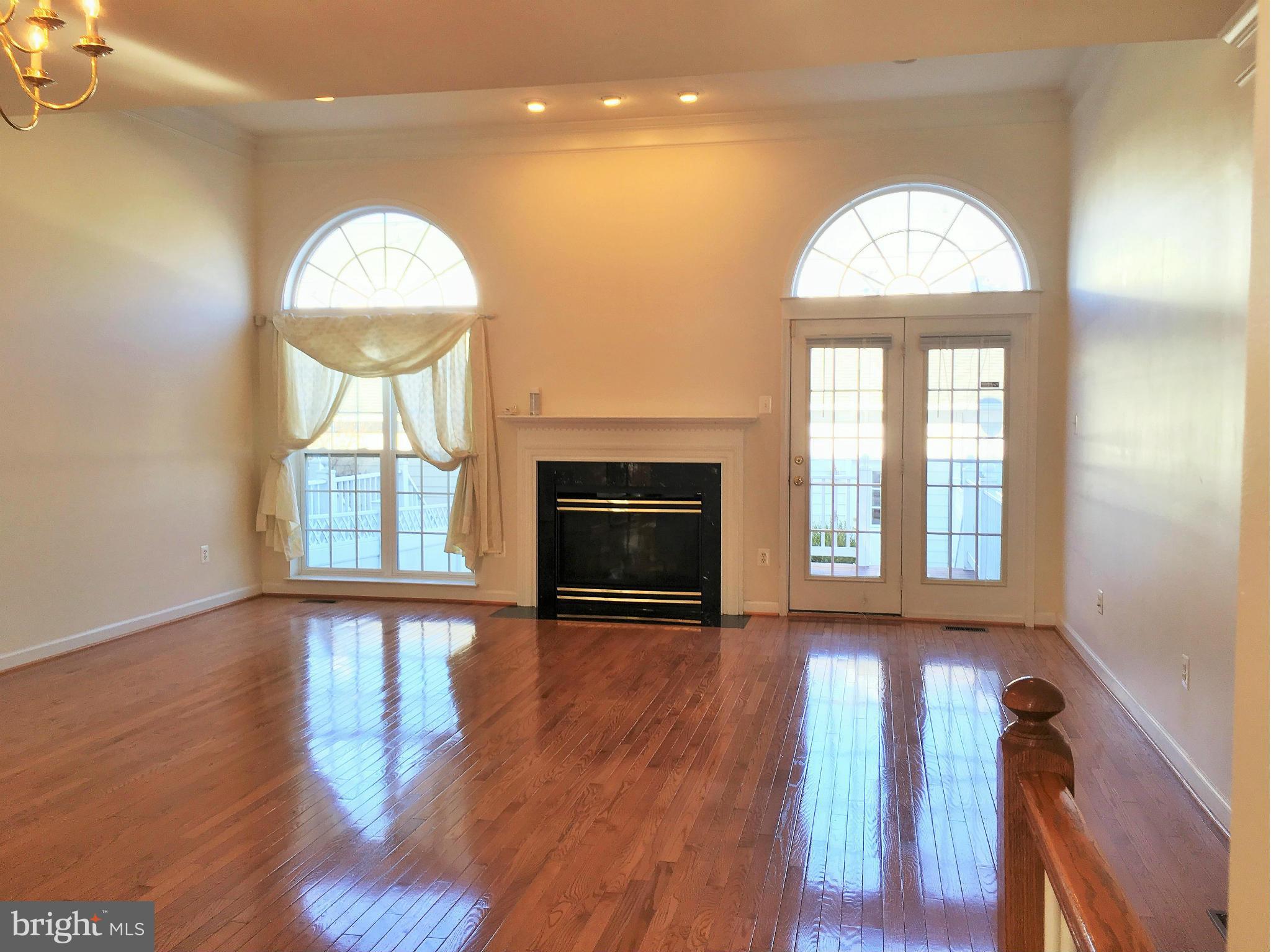 VILLAGES OF URBANA - Residential Lease