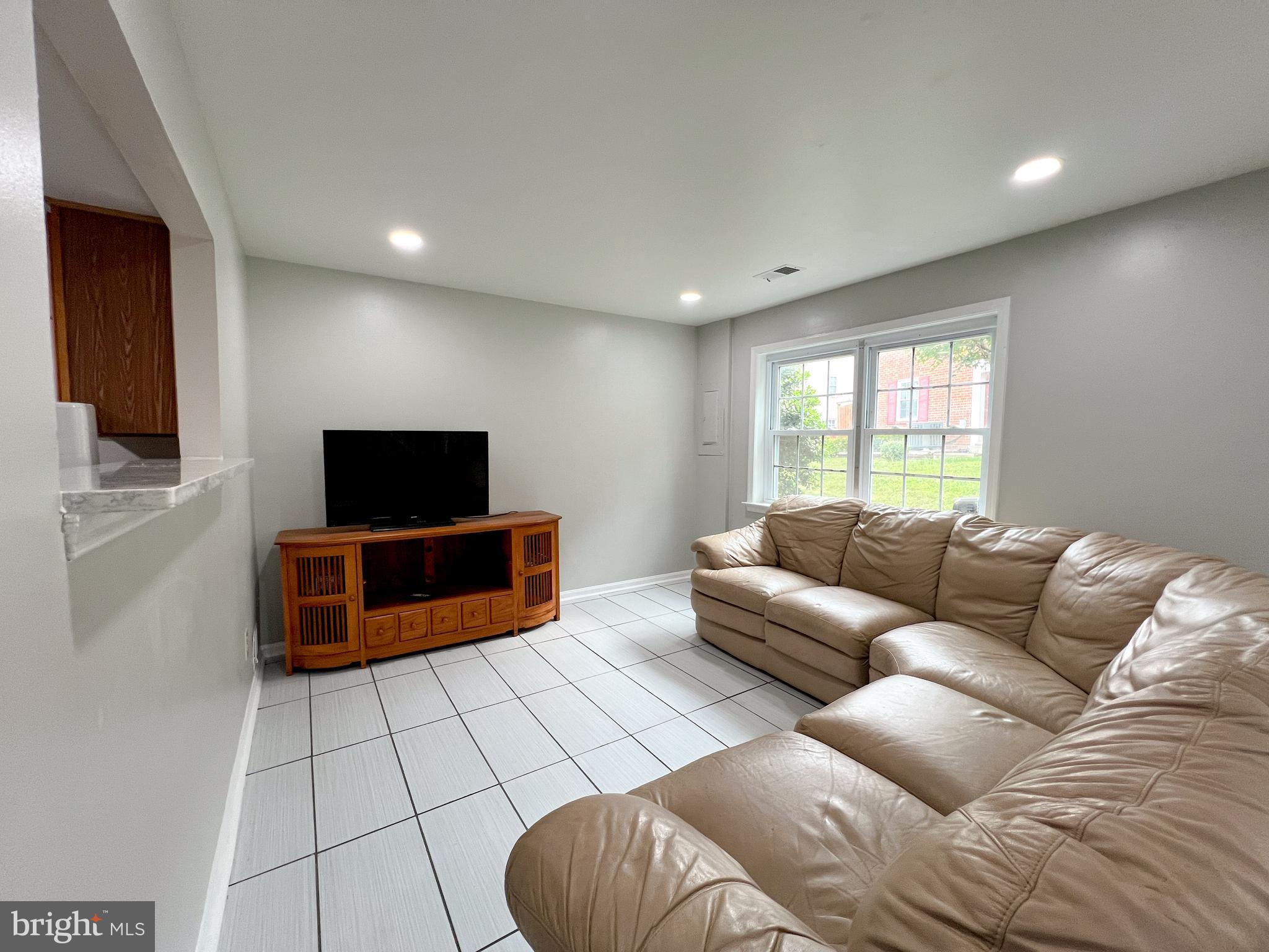 THE HIGHLANDS - Residential