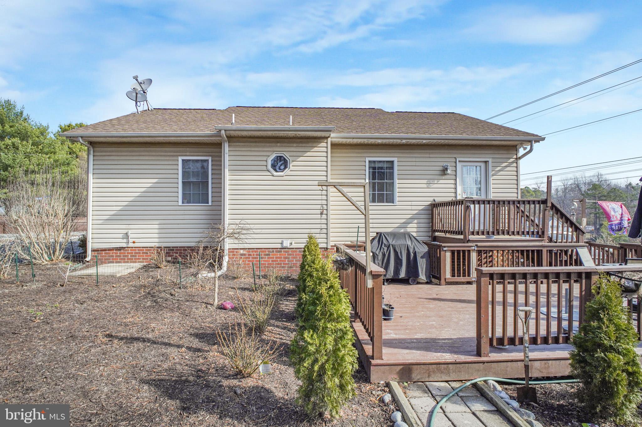 CAROLINE PINES - Residential