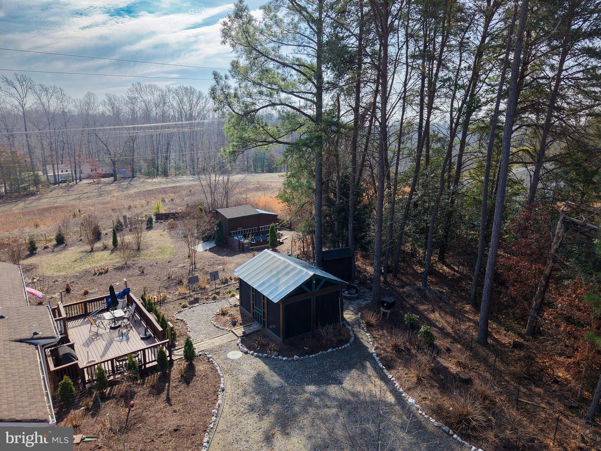 CAROLINE PINES - Residential