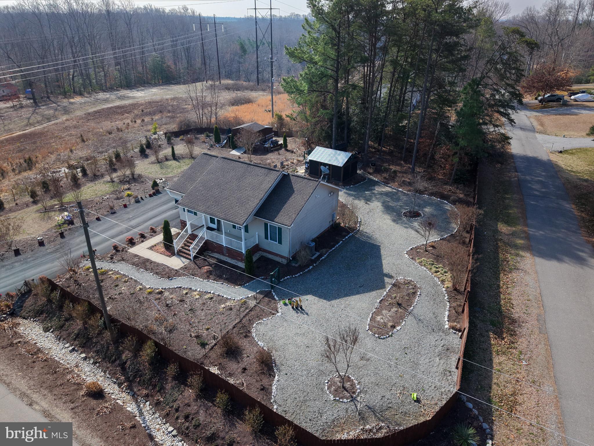 CAROLINE PINES - Residential