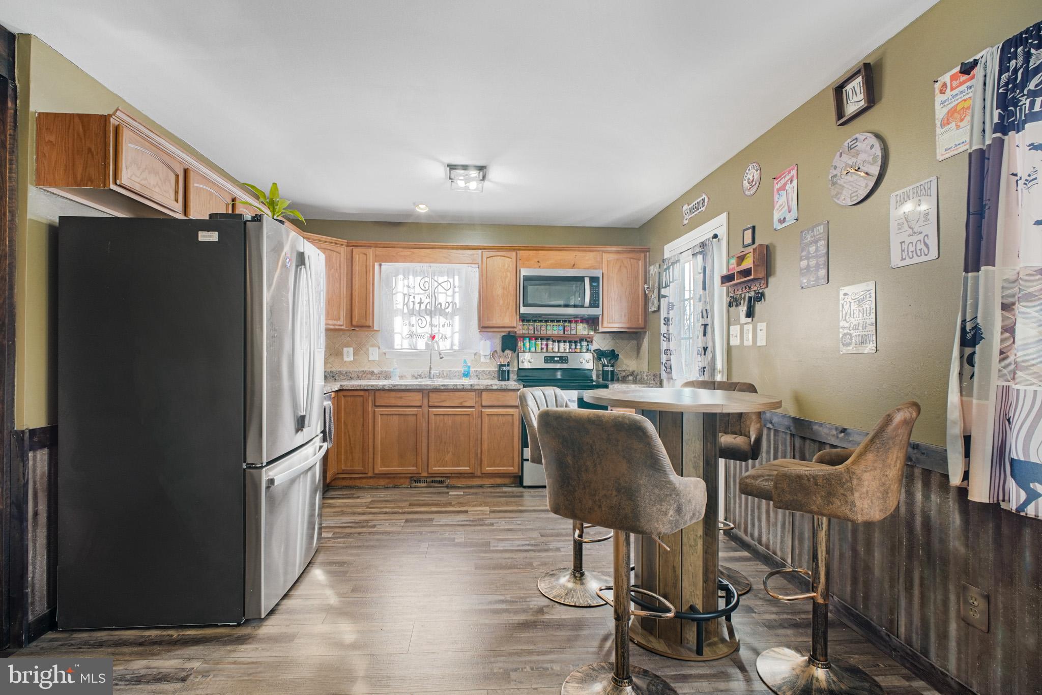 CAROLINE PINES - Residential