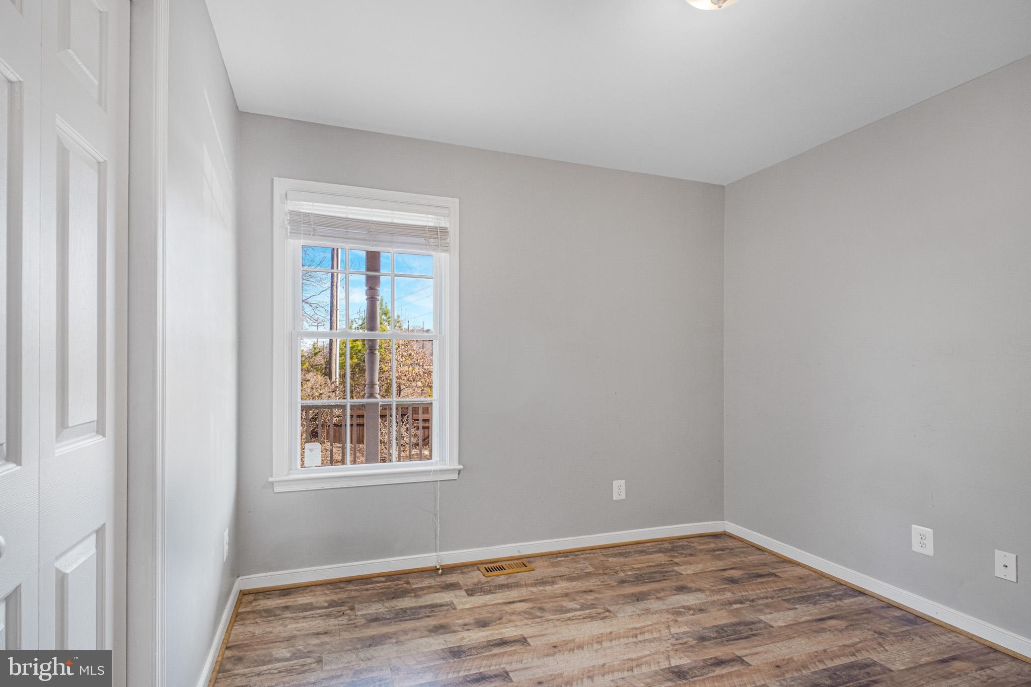 CAROLINE PINES - Residential