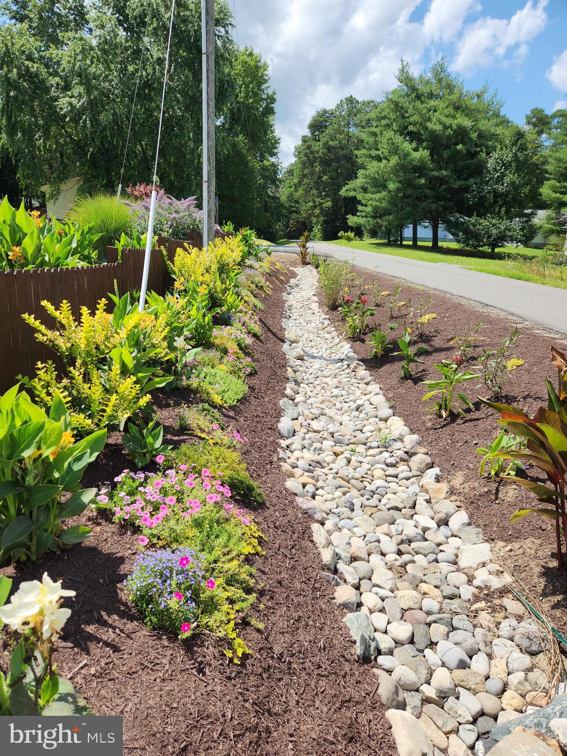 CAROLINE PINES - Residential