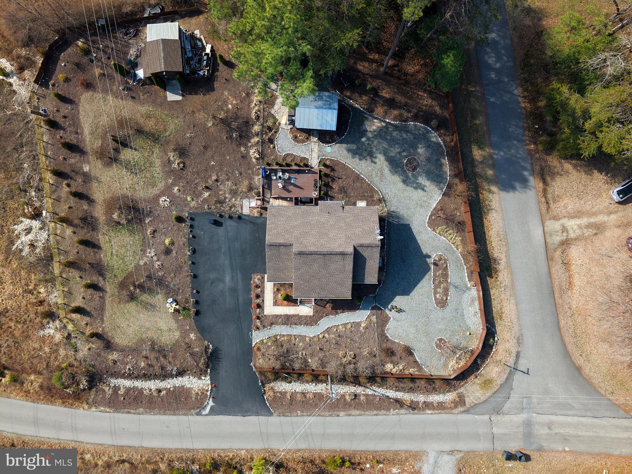 CAROLINE PINES - Residential