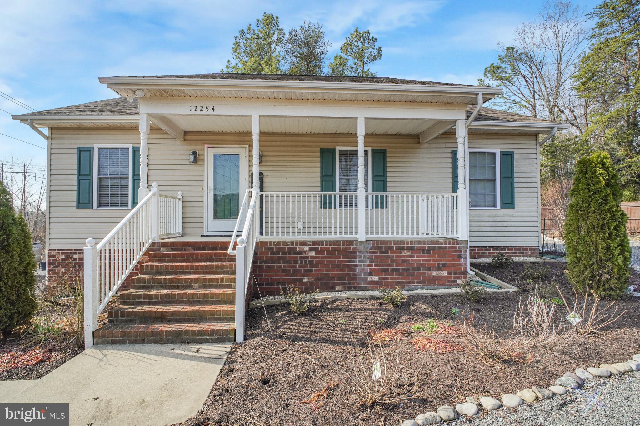 CAROLINE PINES - Residential