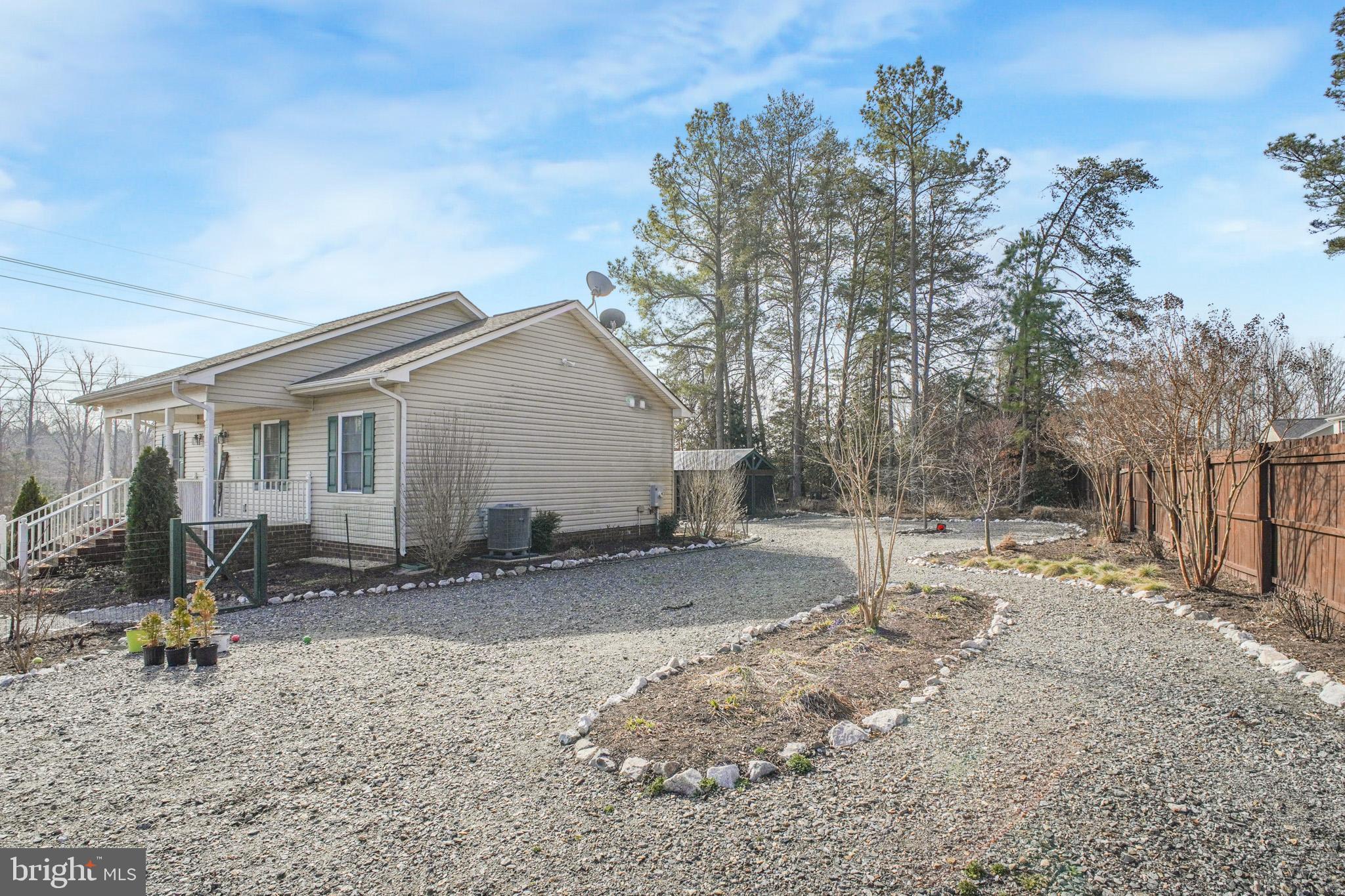 CAROLINE PINES - Residential