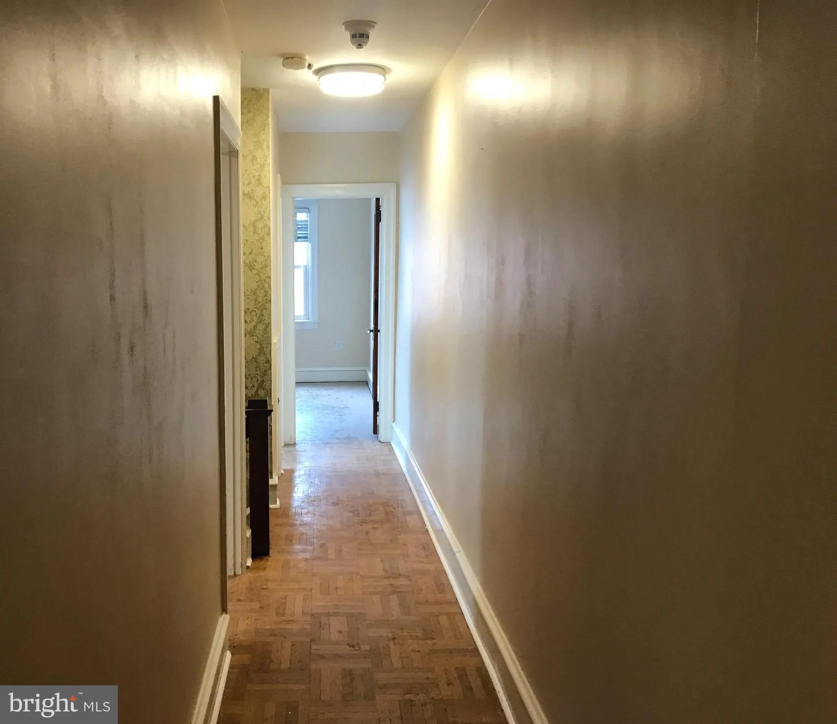 1905 W SECOND STREET