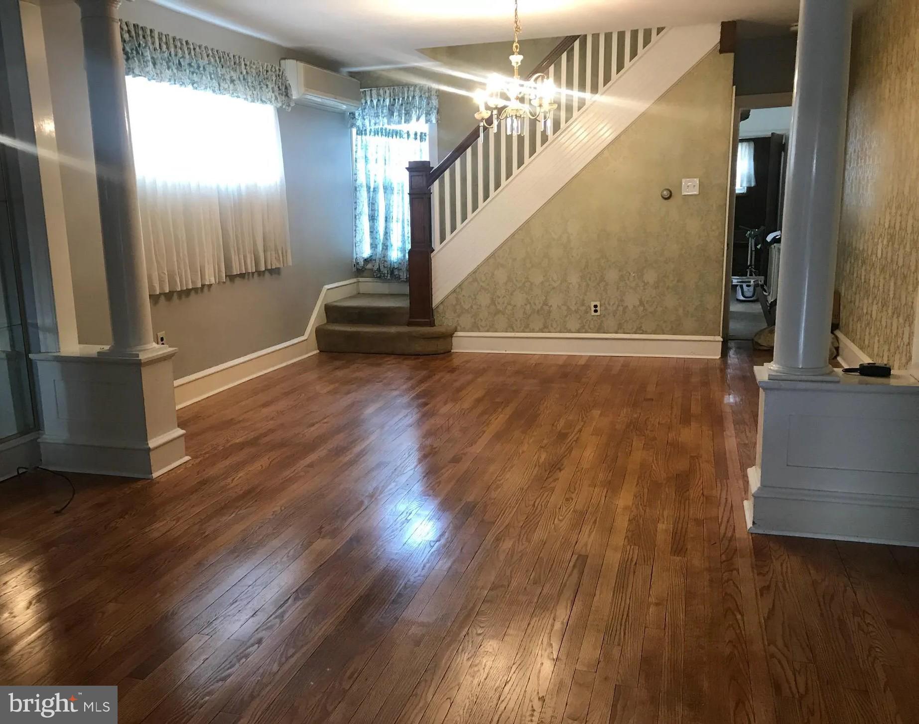 1905 W SECOND STREET