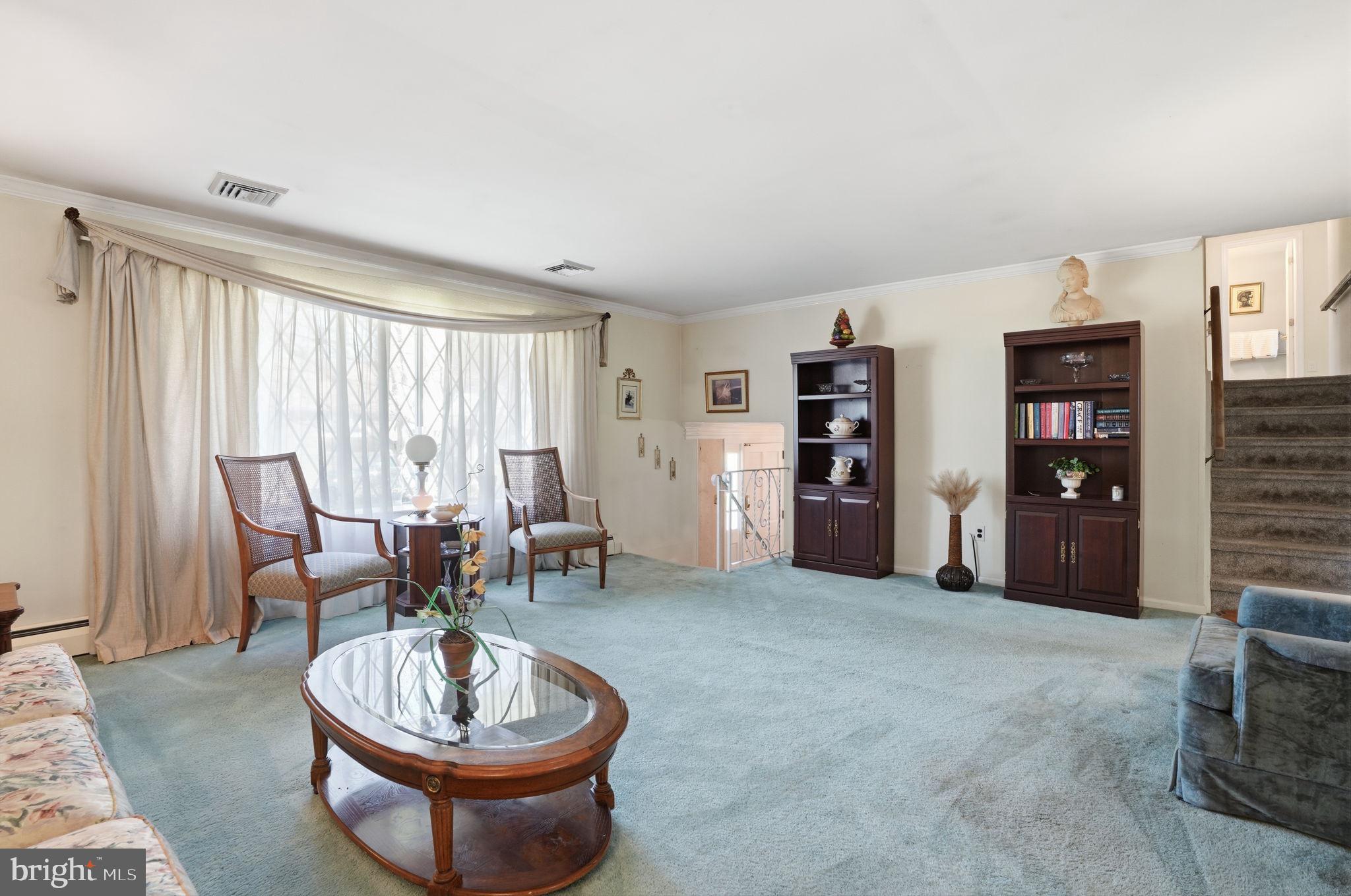 HEDGEROW WOODS - Residential