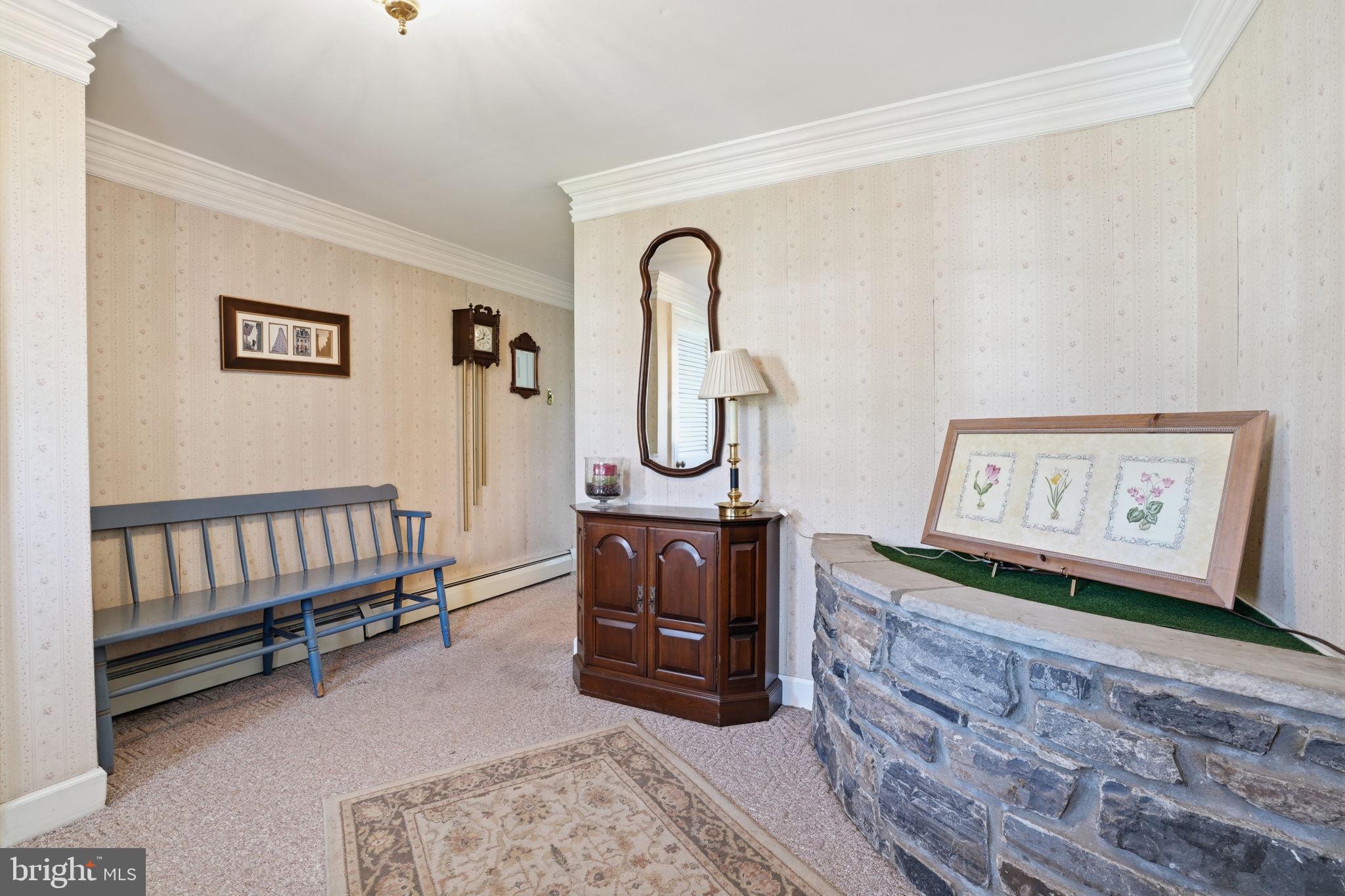 HEDGEROW WOODS - Residential