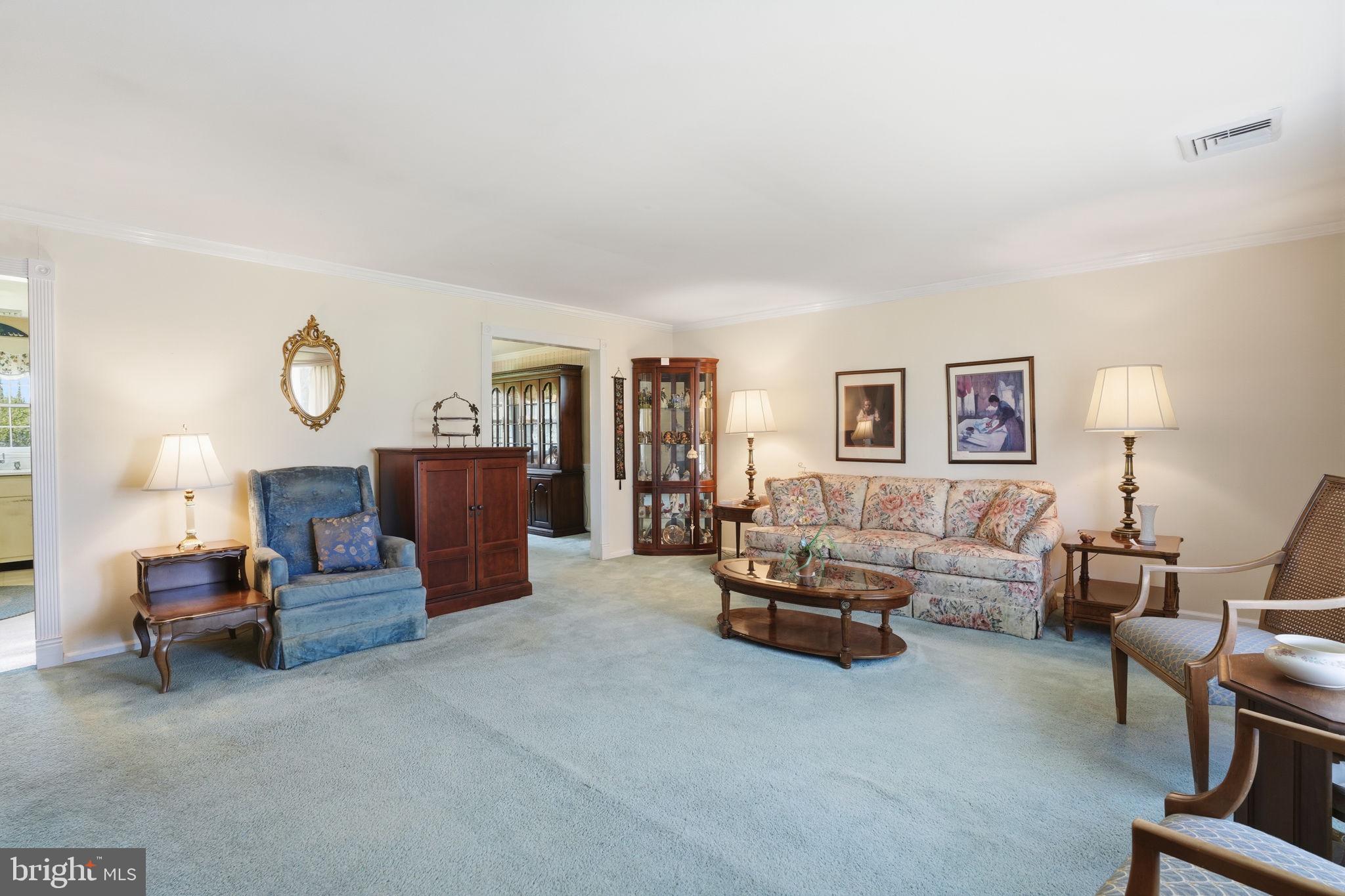 HEDGEROW WOODS - Residential