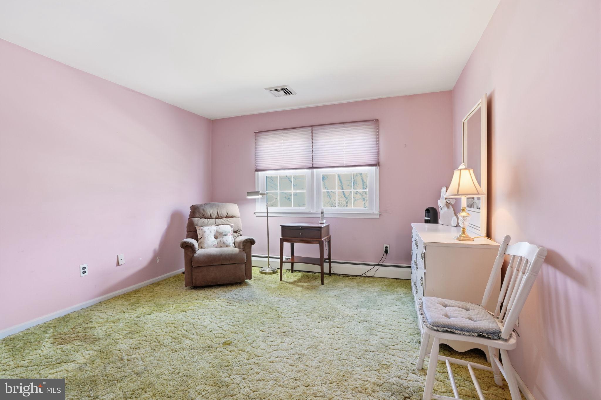 HEDGEROW WOODS - Residential