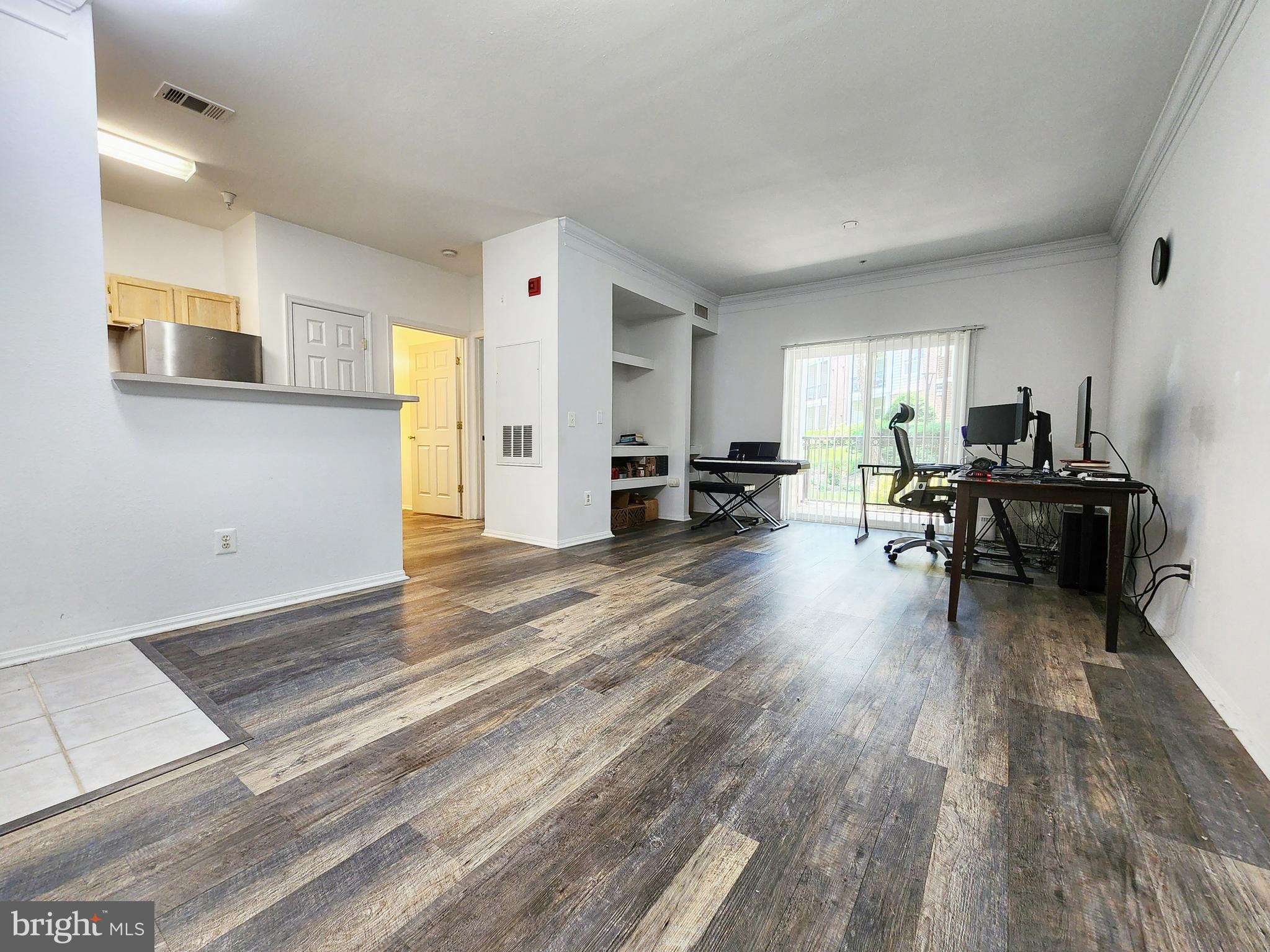 GATES OF MCLEAN - Residential