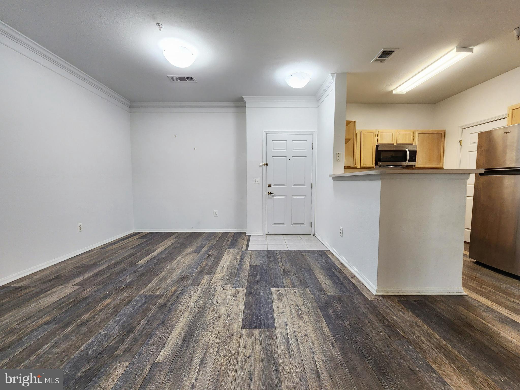 GATES OF MCLEAN - Residential